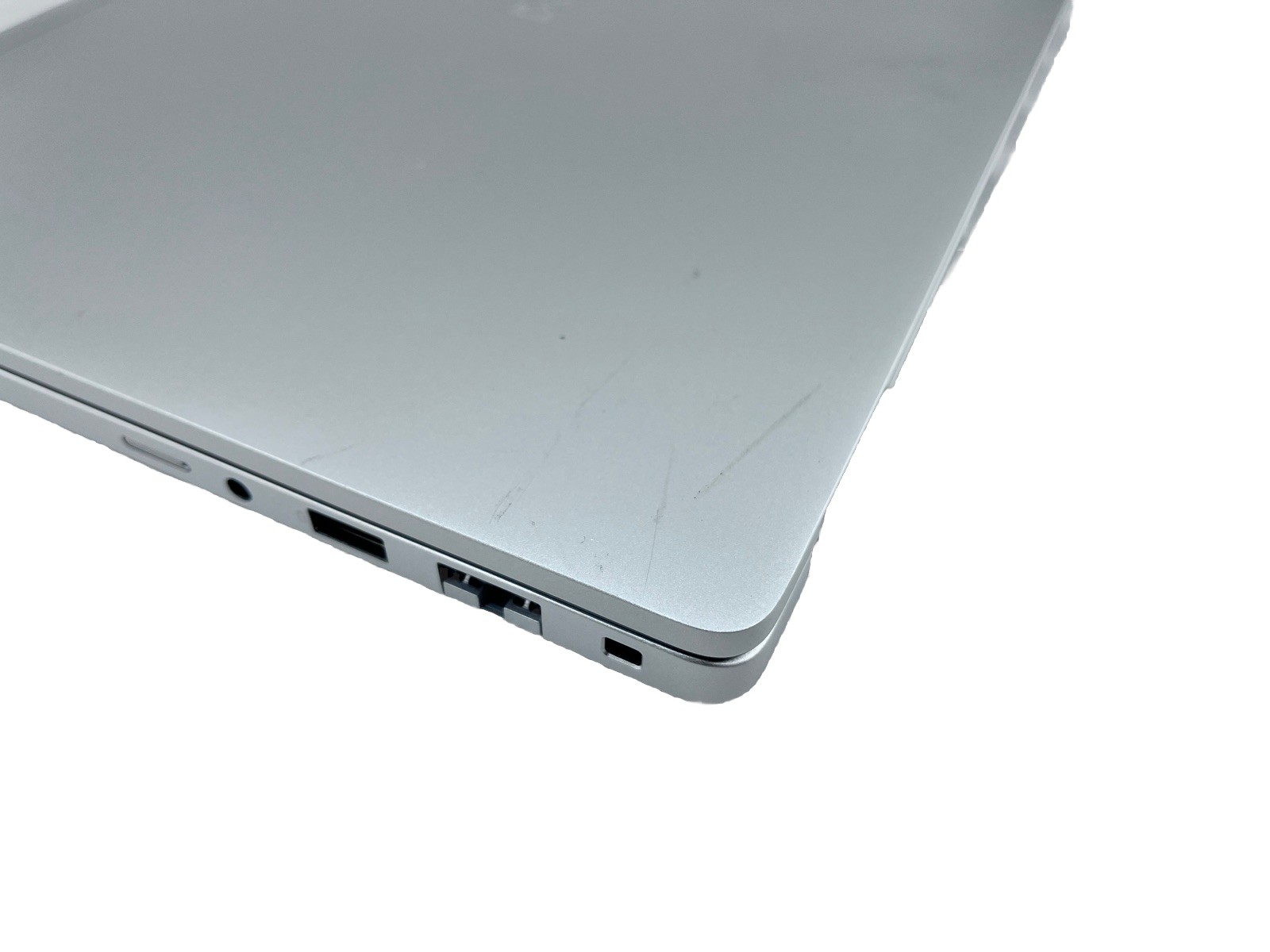 Dell Pro 14 Plus PB14250 14″ FHD Core 7-265U @ 2.1GHz 32GB NO SSD (Grade D)