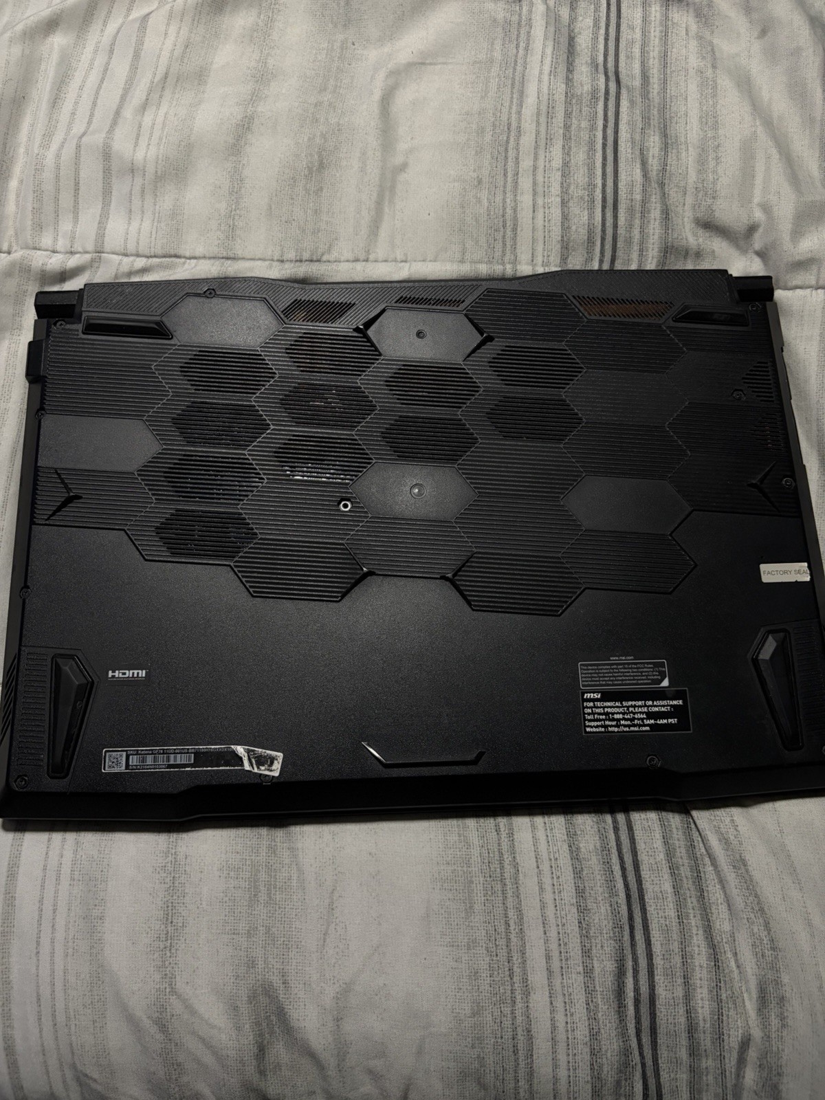 Gaming Laptop MSI Katana GF76 11UD 17.3″ i7-11800H 16GB 477GB SSD Win11 Backlit