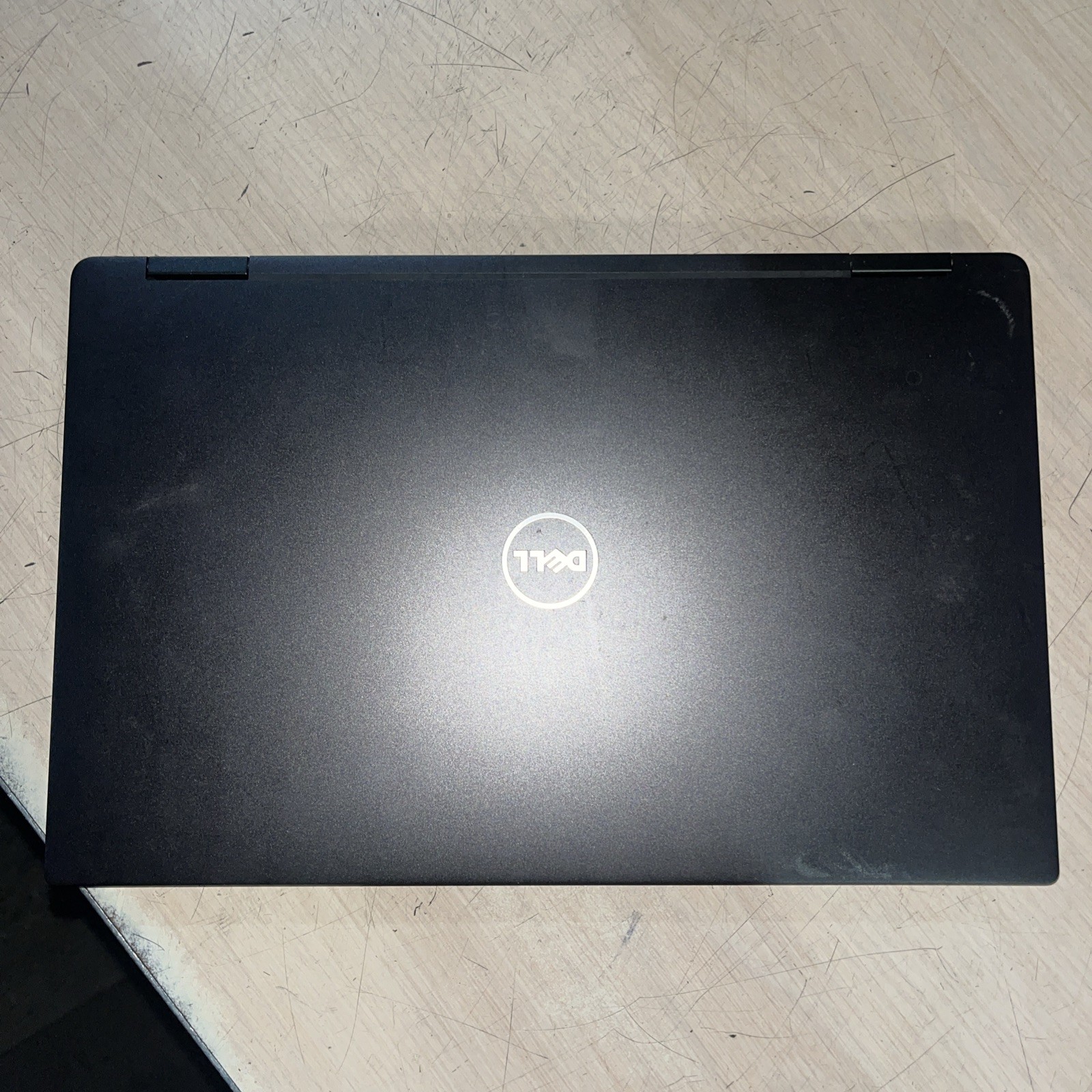 DELL XPS P71G INTEL CORE I7 7TH GEN 8GB RAM NO HD