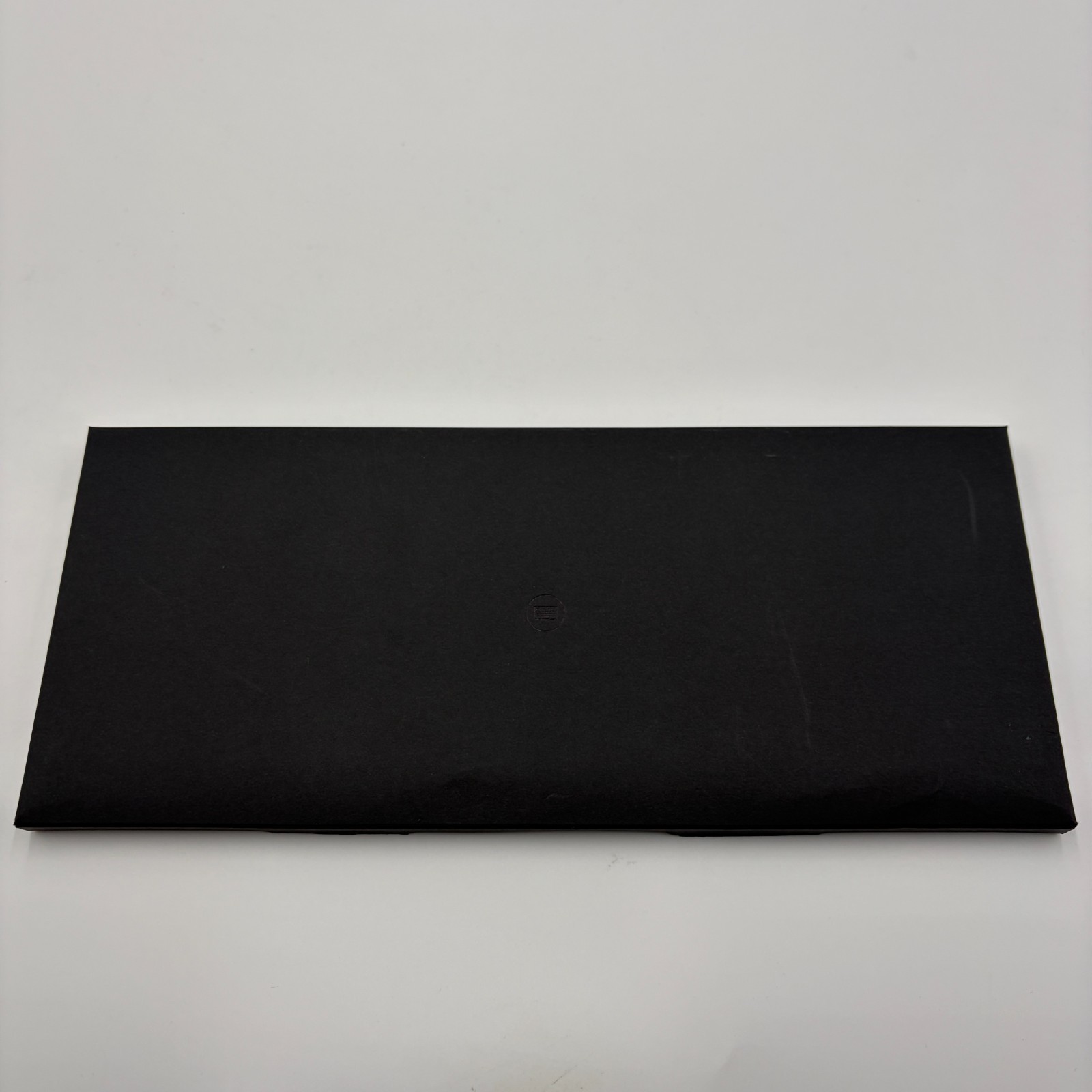 Lenovo Yoga Book 9 (13IRU8) Laptop – i7 1355U, 16GB Ram, 512GB SSD, Touch, W11H