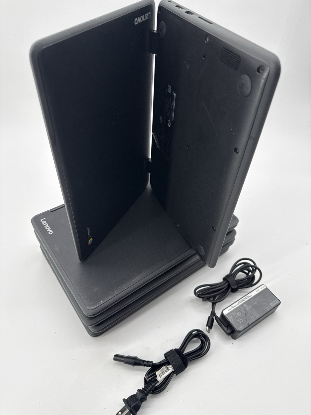 Lenovo 81H00012US 300e 11.6″ 2in1 4GB 32GB, MT8173 2.1GHz Chromebook w Adapter