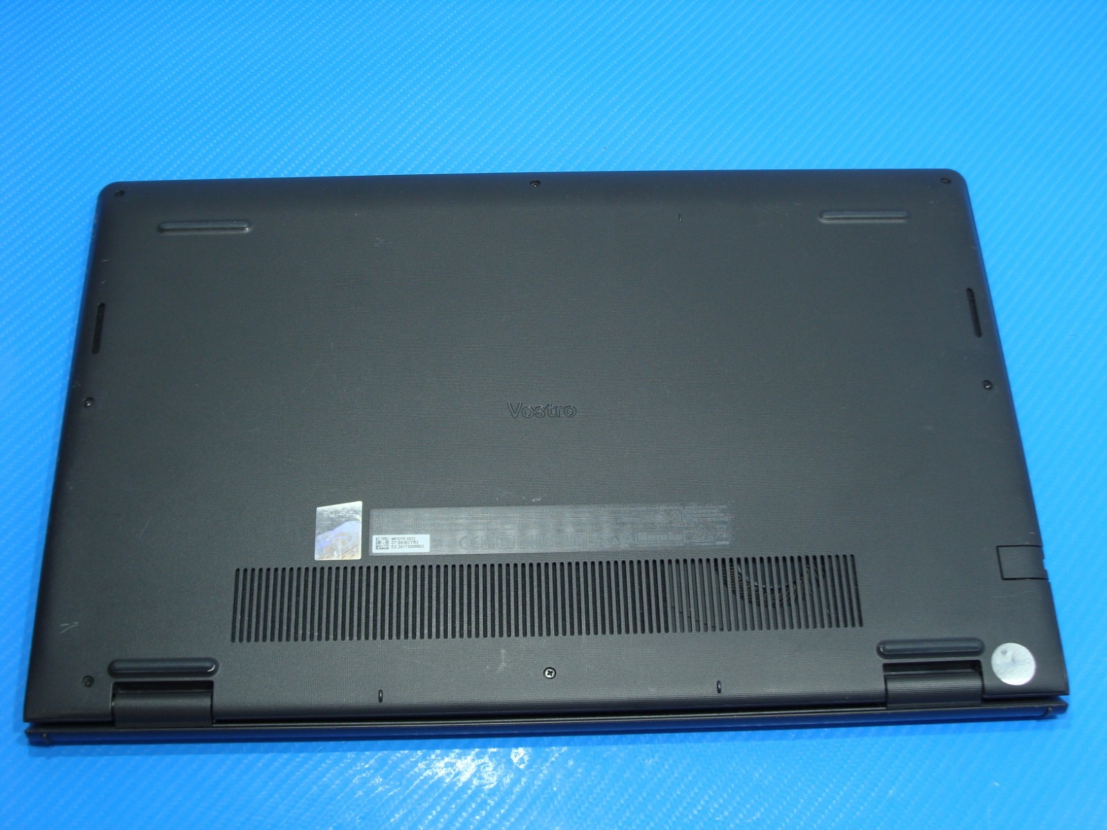 Dell Vostro 15 3510 15.6″ FHD Core i7-1165G7 2.8GHz 16GB 512GB SSD W11P +Charger