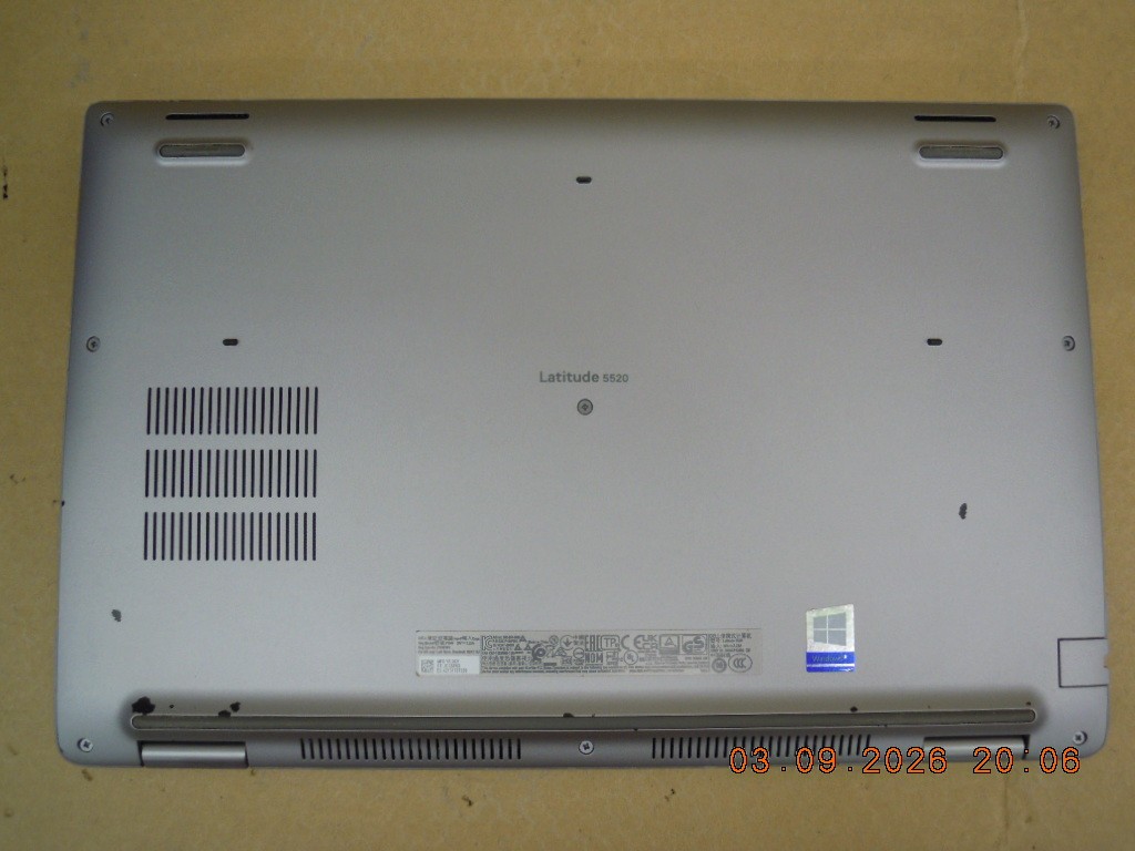 Dell Latitute 5520 | i5-1145G7 @ 2.60GHz | 8GB RAM | 256GB / 512GB M.2 | Wins 11