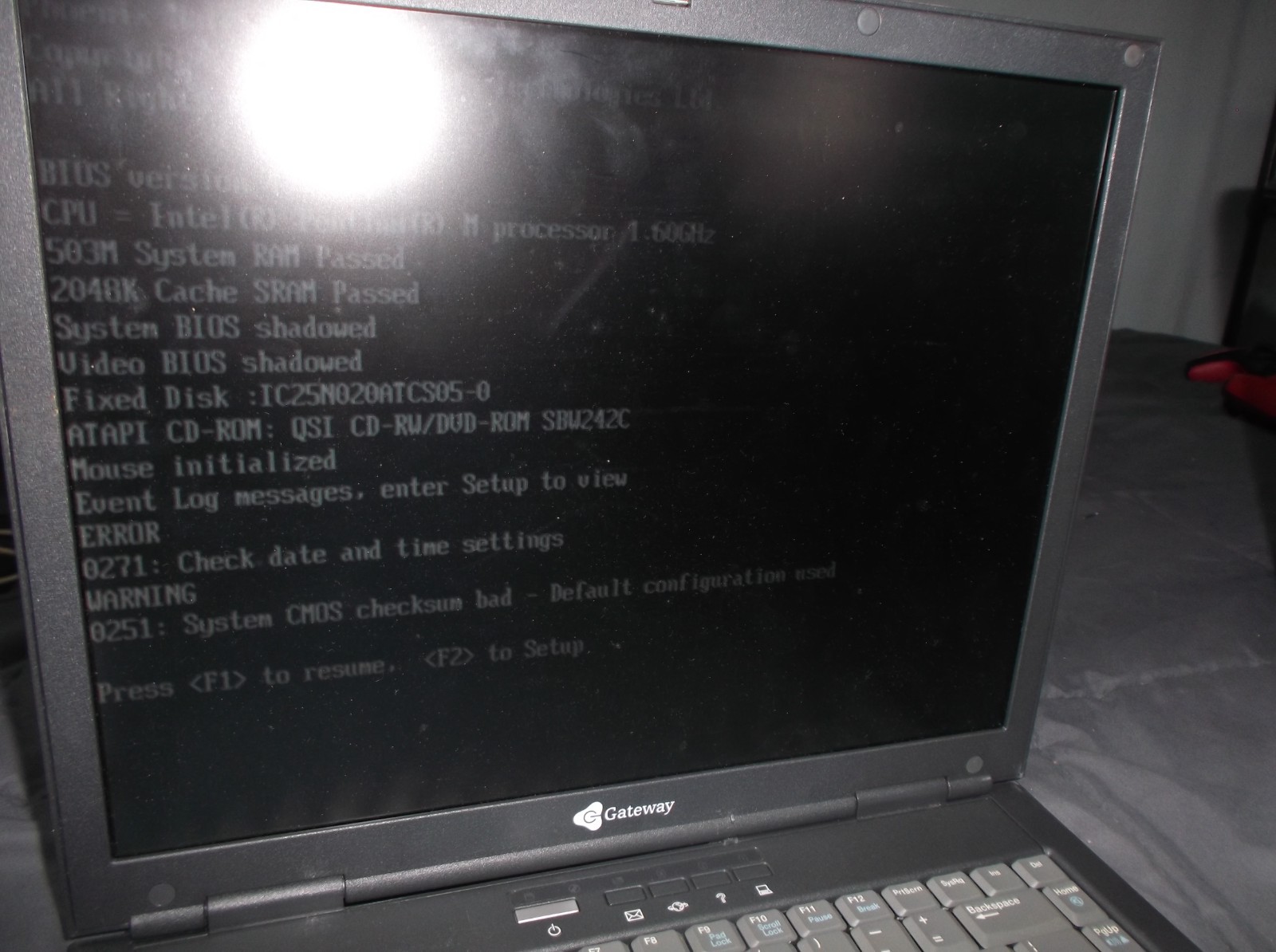 Vintage Gateway M405 Pentium M 1.6GHZ 20GB HD WINDOWS XP