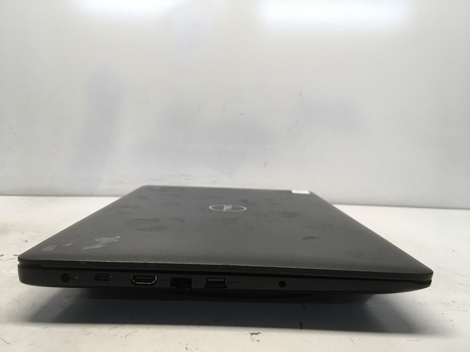 Dell Latitude 3590 Intel i3-7130U 2.7GHz 8 GB NO HDD No Batt