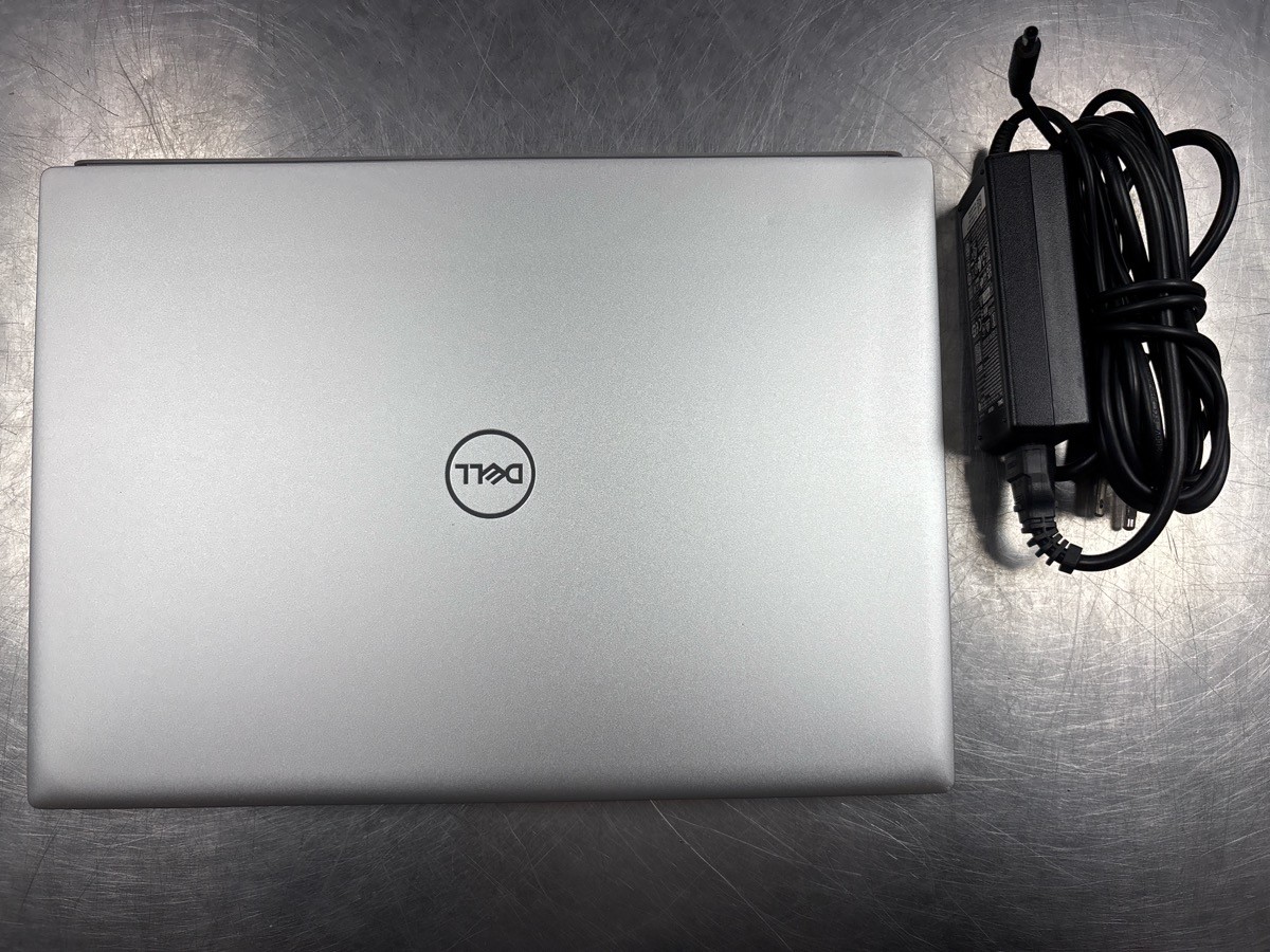 Used DELL Laptop COMPUTER Inspiron 16 5620 8GB RAM 512GB SSD 1.3Ghz (QUC027696)