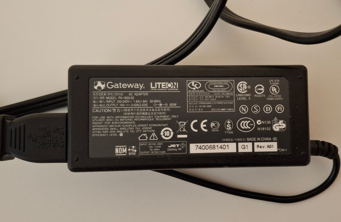 Gateway W305I 14″ Laptop Intel Core 2 Duo 1 GB Ram,Charger, No HD/OS