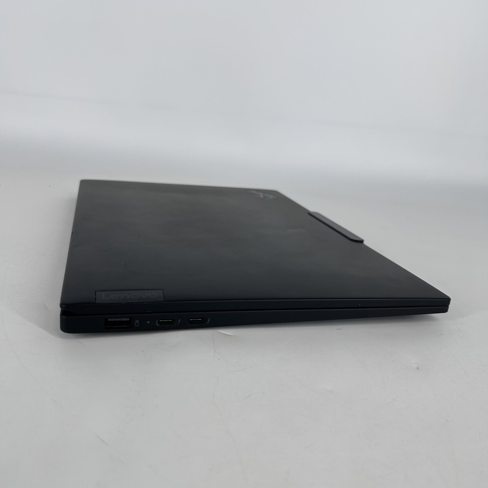 Lenovo ThinkPad X1 Carbon Gen 12 14 QHD+ TOUCH 1.7 GHz Ultra 7 165U 64GB 512GB