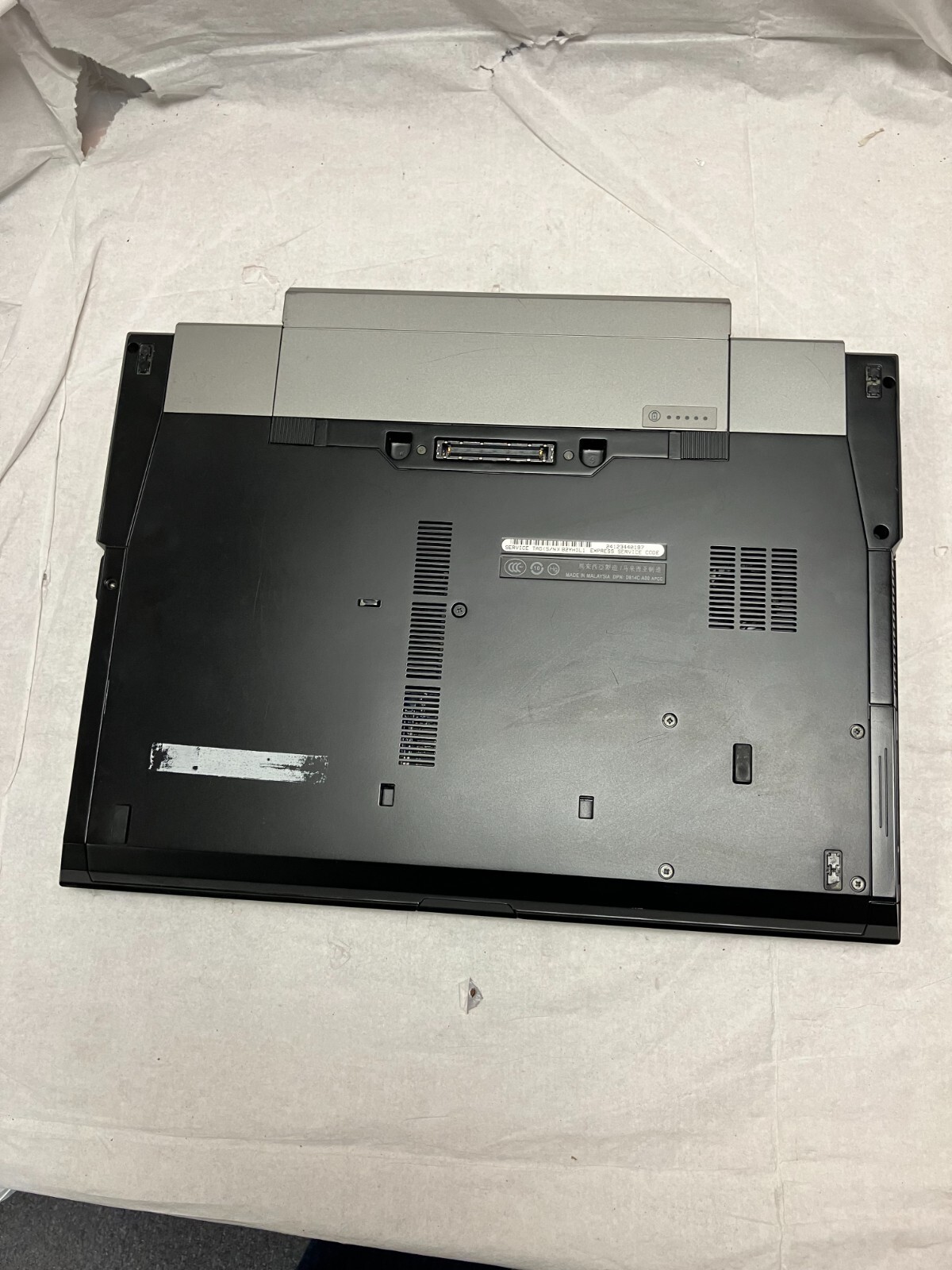Dell Latitude E6500 Laptop 15.4″ 4GB DDR2 RAM 250GB CORE2DUO 2.6 FOR PARTS