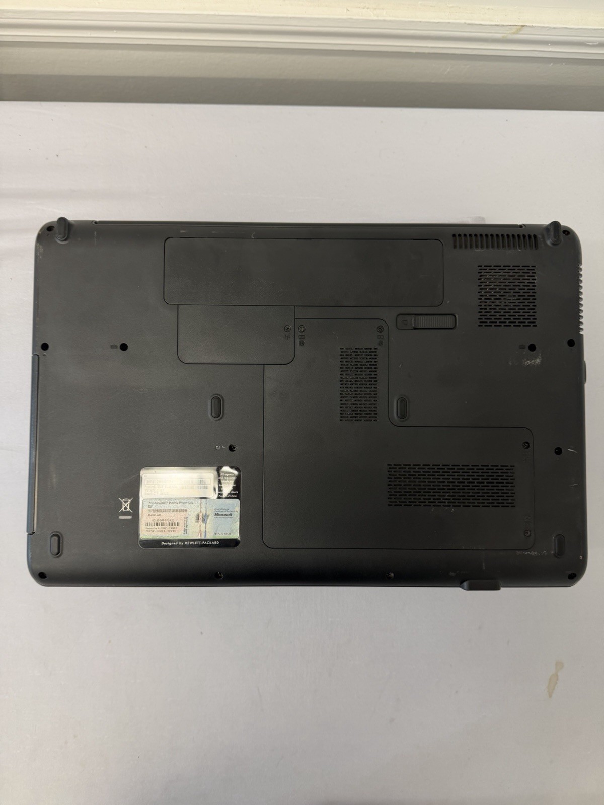 HP Notebook G71-340US Laptop – Good Screen – Intel Duo T6600 – Read Des
