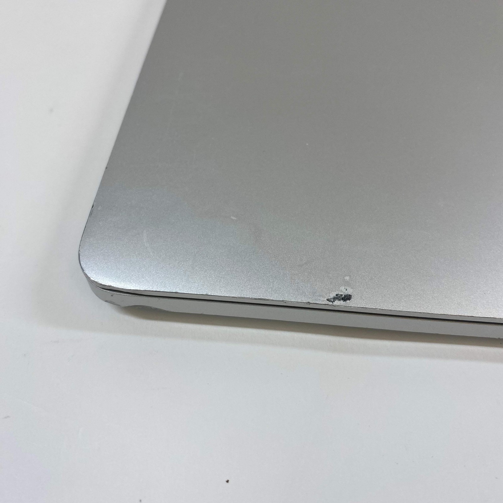 Broken 2022 Apple MacBook Pro 13.3″ M2 10C 3.5GHz 8GB RAM 512GB SSD A2338 READ