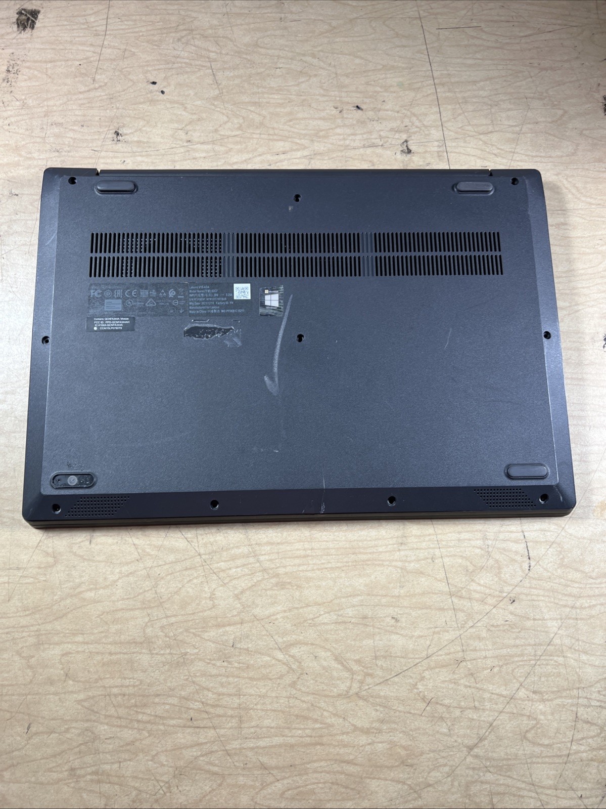 LENOVO V15-ADA AMD ATHLON GOLD 3150U 8GB RAM **NO HD/ NO CADDIE/ NO OS
