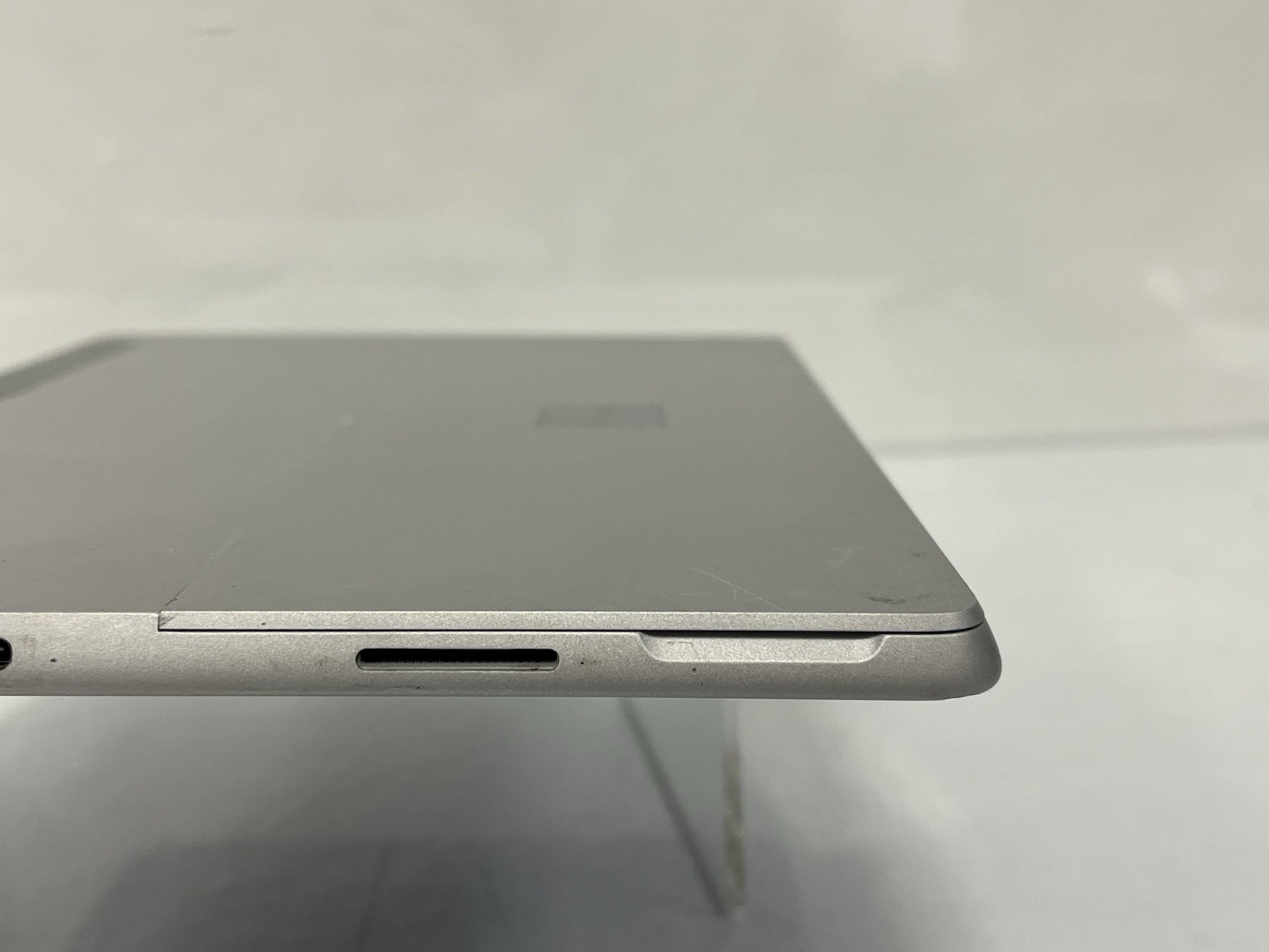 Microsoft 1926 Surface Go 2 Pentium 4425Y 1.70Ghz 4GB Ram 64GB FOR PARTS #2
