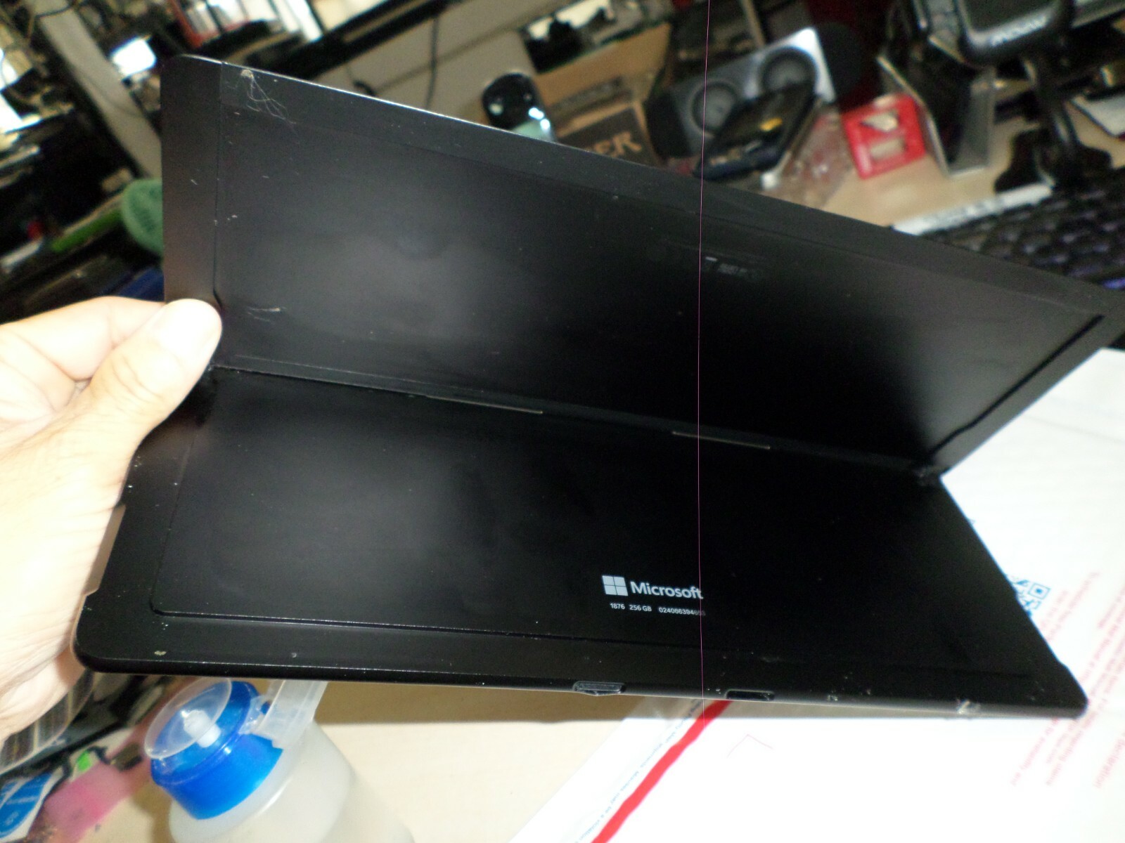 Awesome Microsoft Surface Pro X 13″ 2019 3.0GHz SQ1 8GB 256GB SSD Windows 10