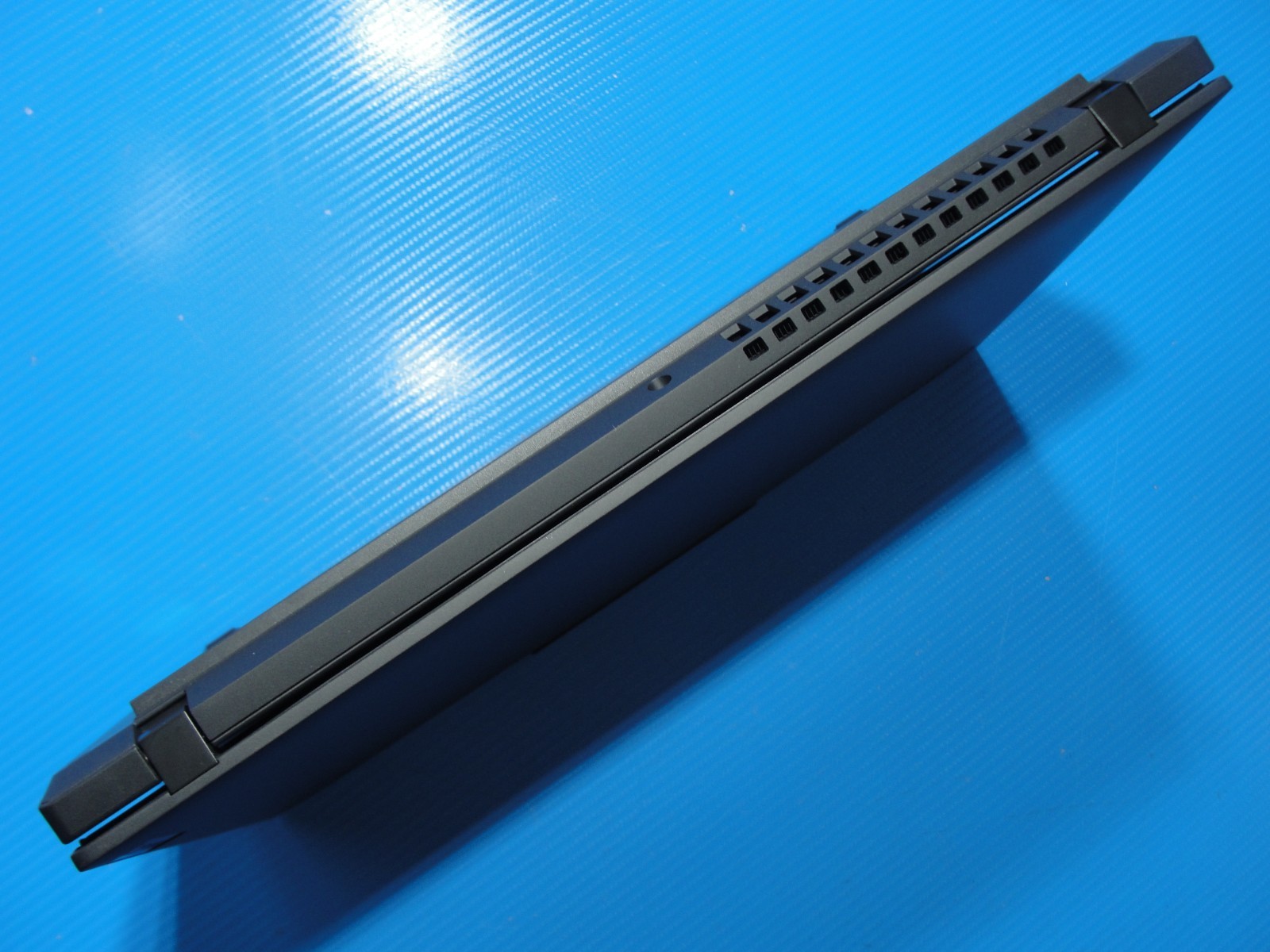 NEW Lenovo ThinkPad P14s Gen 6 AMD 14″WUXGA Ryz AI 5 PRO 340 16GB RAM 512GB SSD