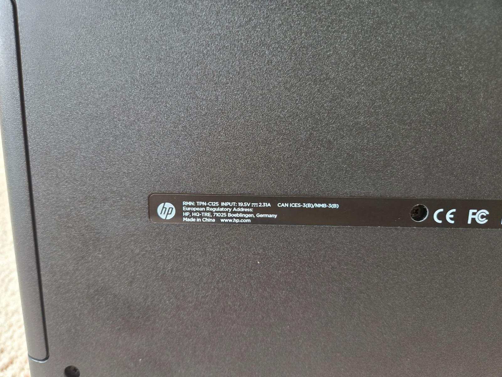HP Laptop 15-ac121dx 15.6″ Intel i3-5010U 2.10GHz 6GB RAM 1TB HDD WIN 10 HOME