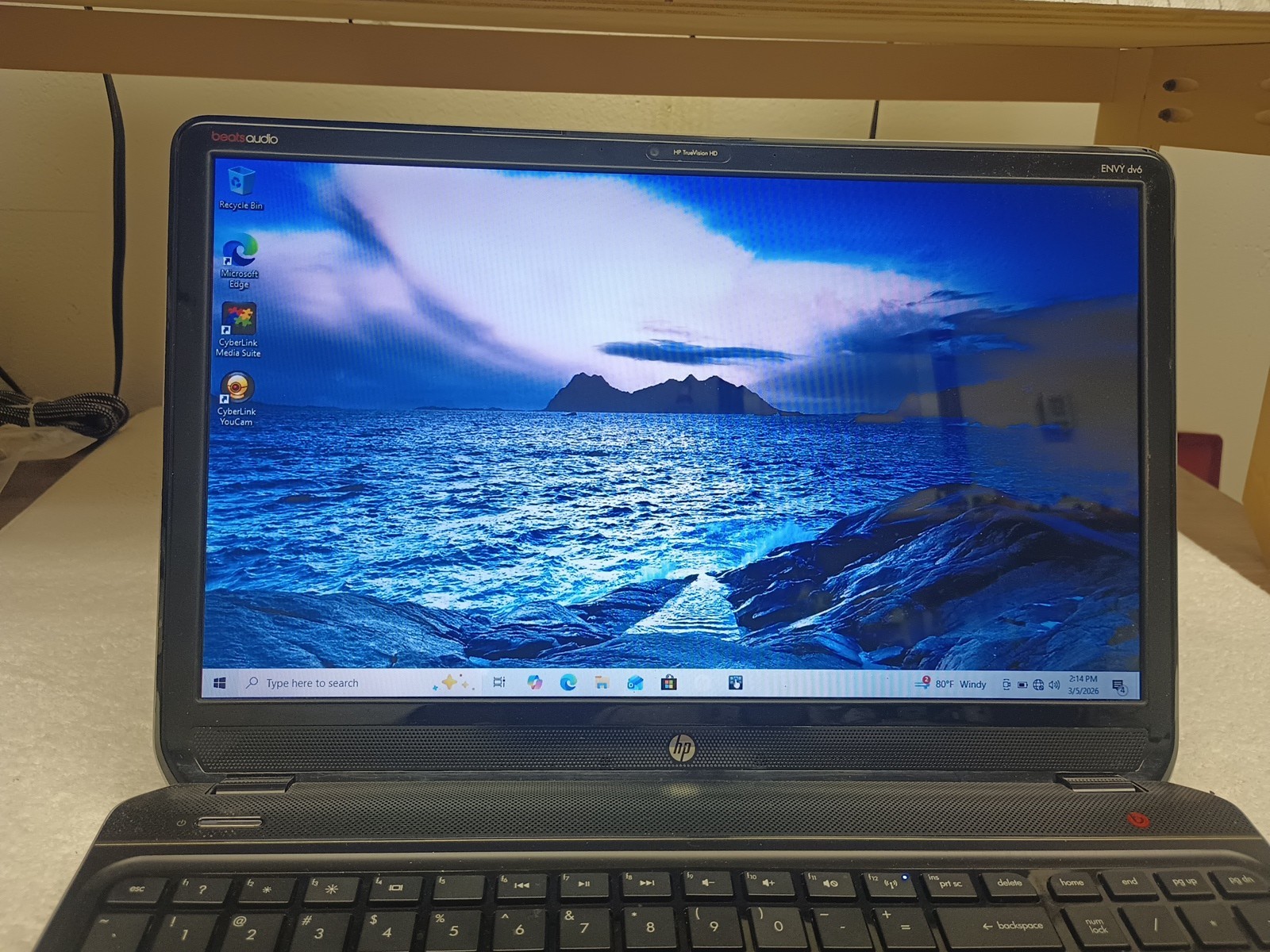 HP Envy DV6 AMD A8-4500M APU W/Radeon Graphics, 8GB RAM, 500Gb HDD Windows 10