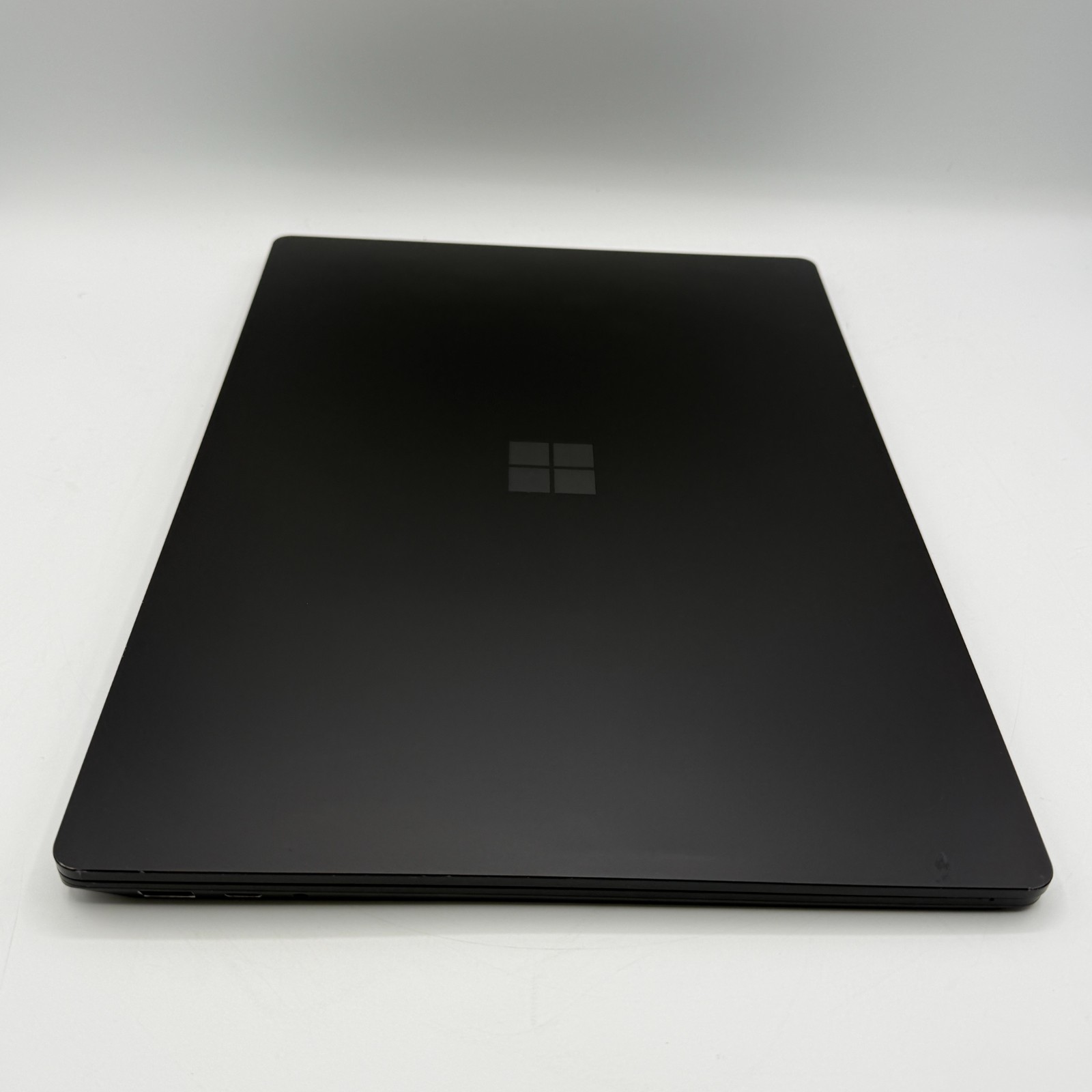 Microsoft Surface Laptop 3 13.5″ i5-1035G7 16GB 256GB SSD Win11 Pro Touch