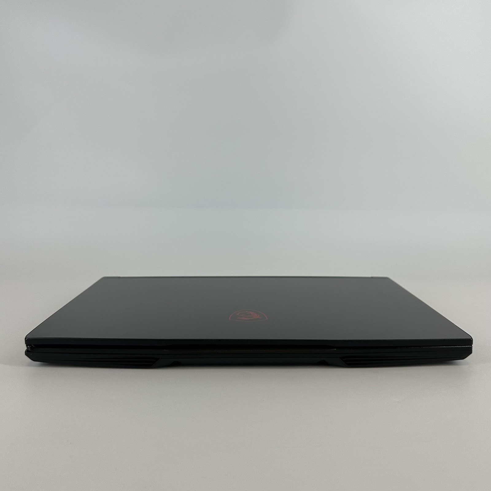 MSI Thin GF65 15.6 FHD 144Hz i7-10750H 2.60GHz 8GB 512GB SSD GTX 1660 Ti Good