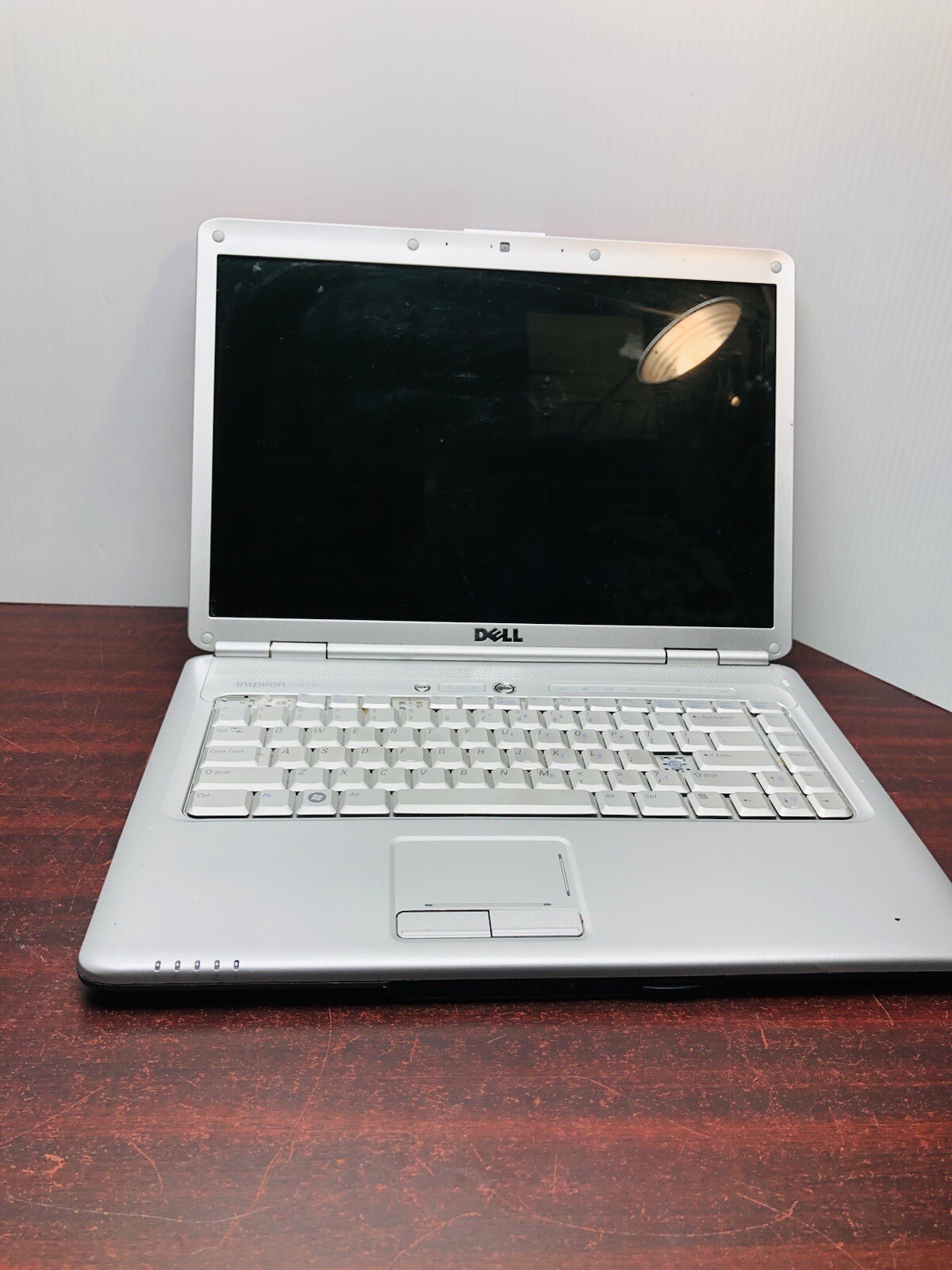 Dell Inspiron 1525 15.4″ Laptop , FOR PARTS ! Memory Sticks Hard drive