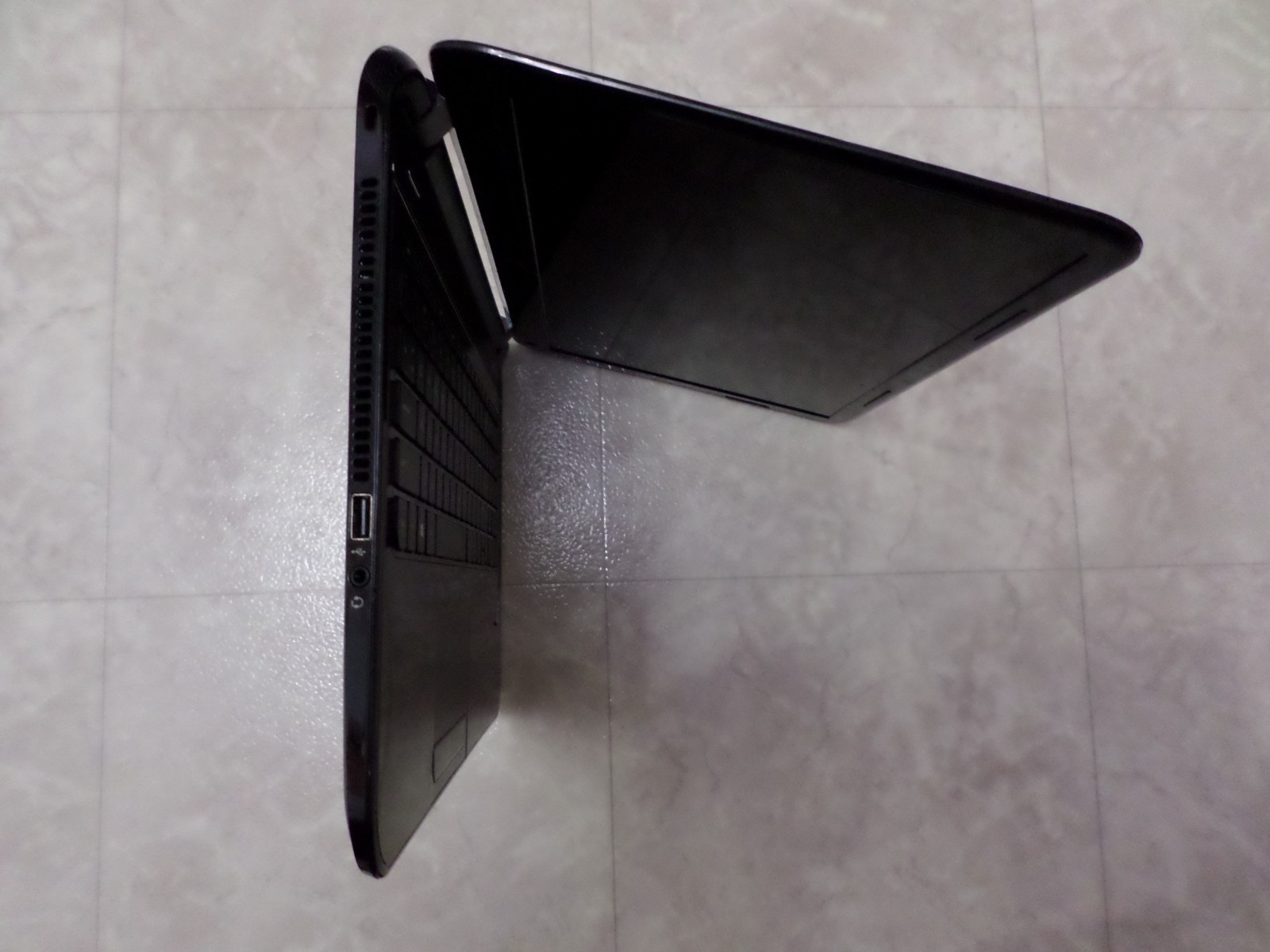 HP Laptop 15T-B000 15.6 Intel Core i3-2377M 4GB Memory 500GB HDD Intel HD