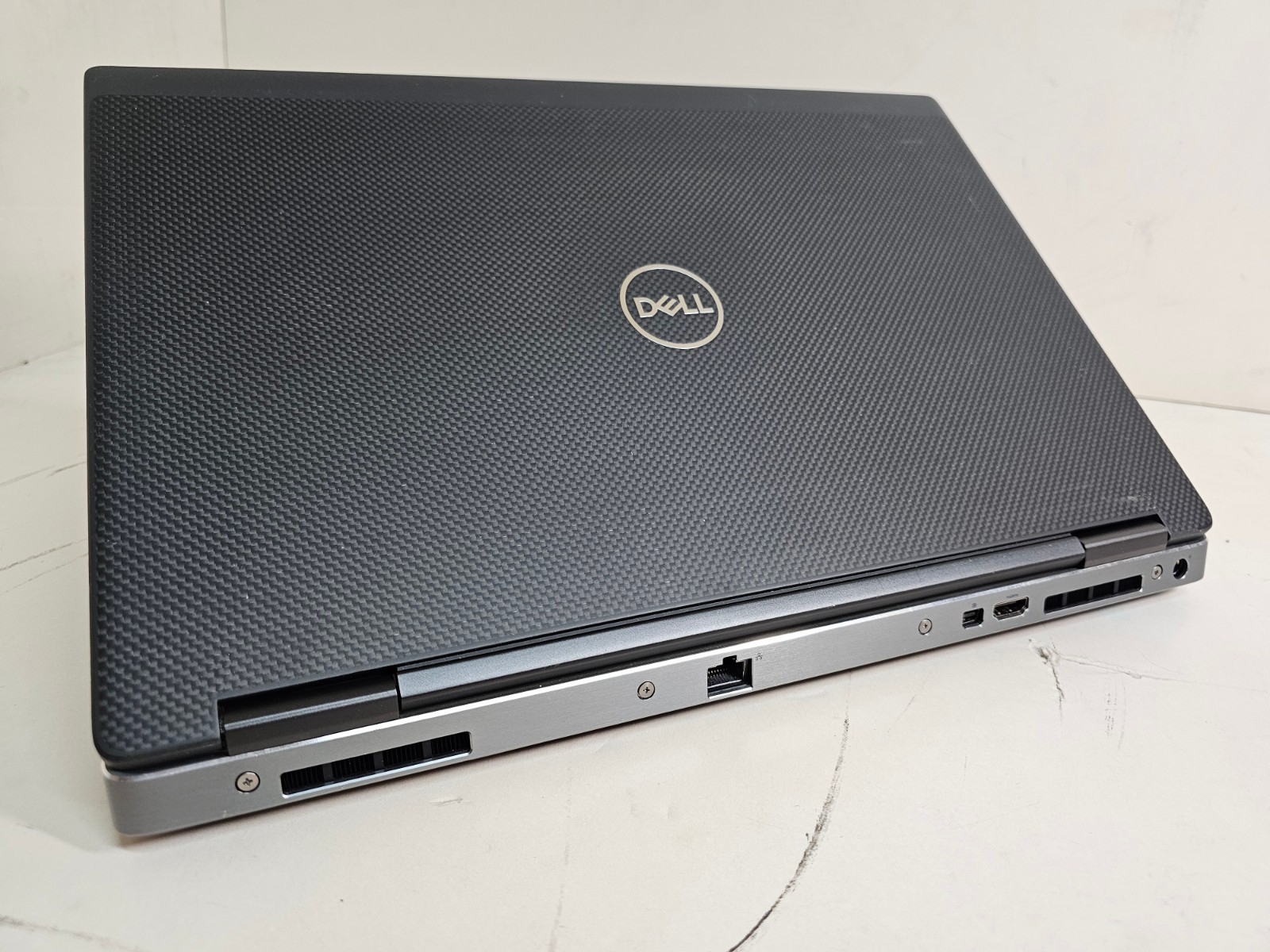 Dell Precision 7540 Laptop – 2.6 GHz i7-9750H 32GB 256GB Webcam T1000 15.6″ SP10