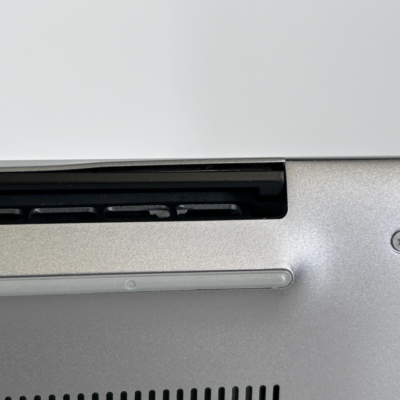 Dell Precision 5470 14 QHD+ TOUCH i7-12800H 32GB 1TB SSD RTX A1000 FRAME SPLIT
