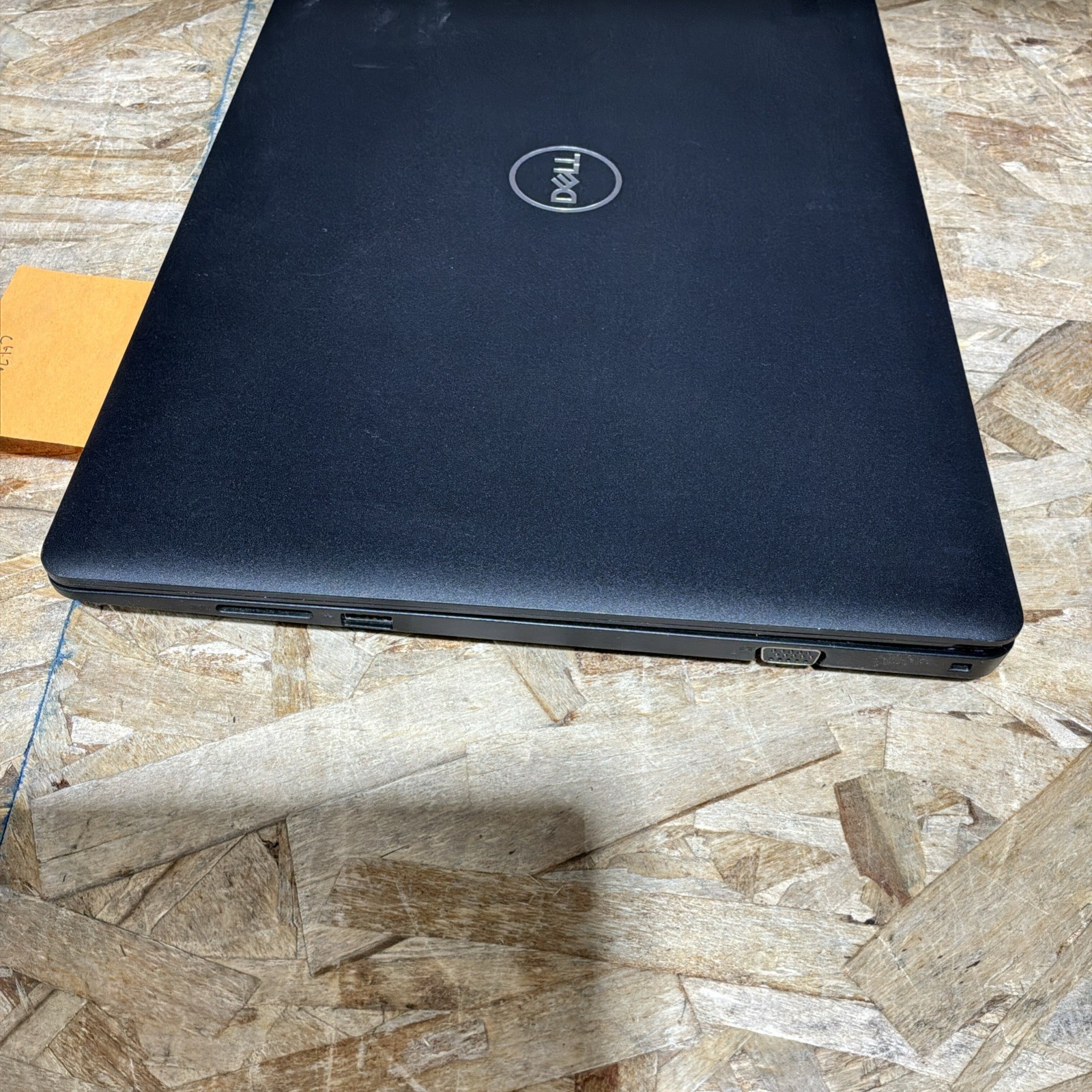 Dell Latitude 3590 15.6″ Laptop – Core i5-7200U / 8GB / 256GB SSD Win11 Pro C470