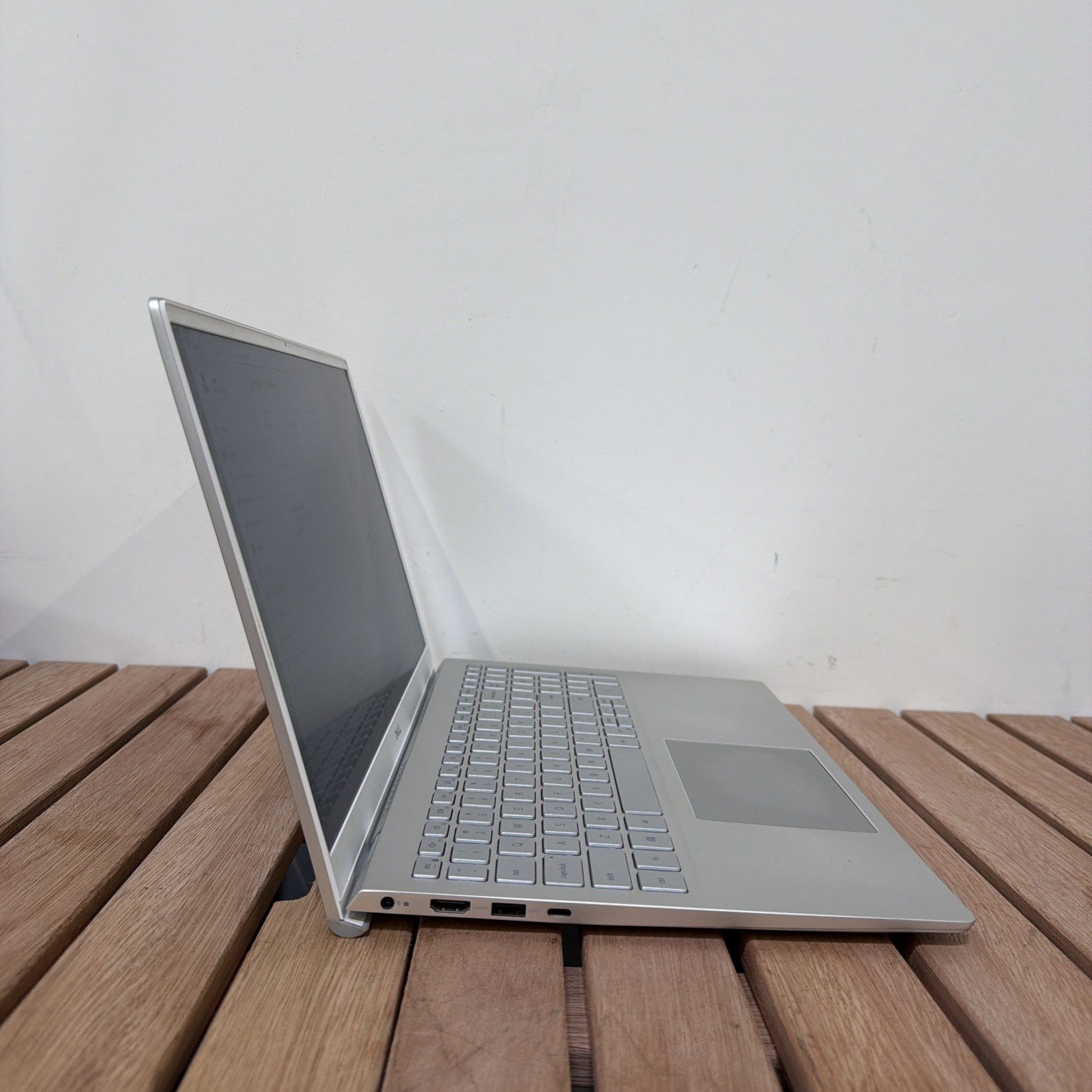 Dell Inspiron 15 5502 15.6″ Core i5-1135G7 1.8GHz 12GB RAM 512GB SSD
