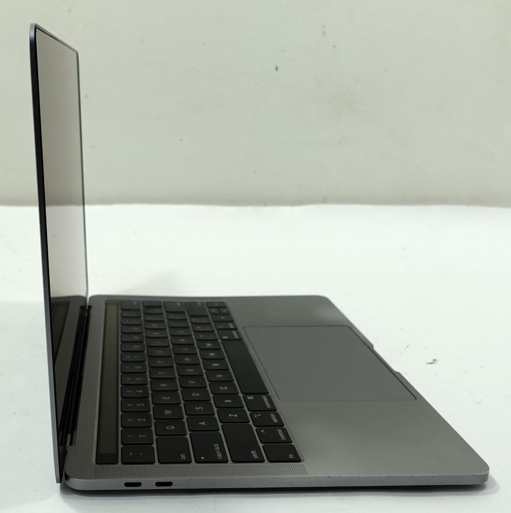 Apple MacBook Pro 2018 A1989 13.3″ Retina i5-8259U 2.3GHz 8GB 256GB Laptop