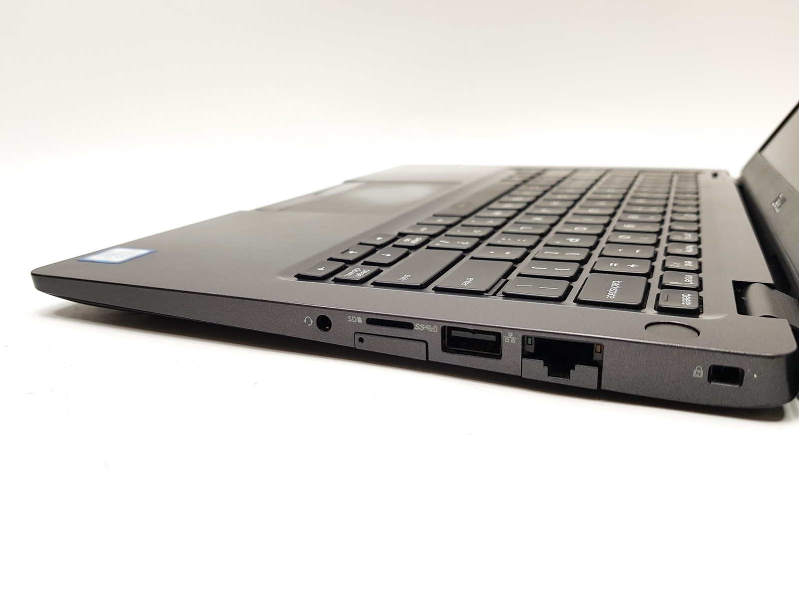 Dell Latitude 5300 13.3″ FHD i7-8665U 8GB RAM 256GB SSD Win 11 Pro Touch Screen