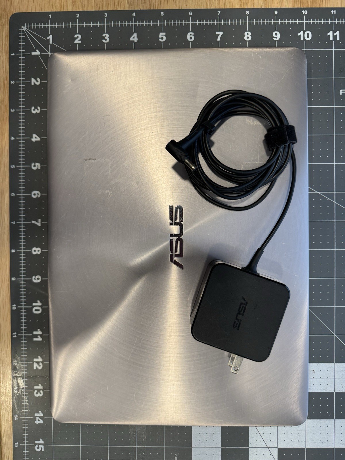 ASUS UX330UAK ZenBook – Intel i5‑7200U 8GB RAM 256GB SSD Windows 10