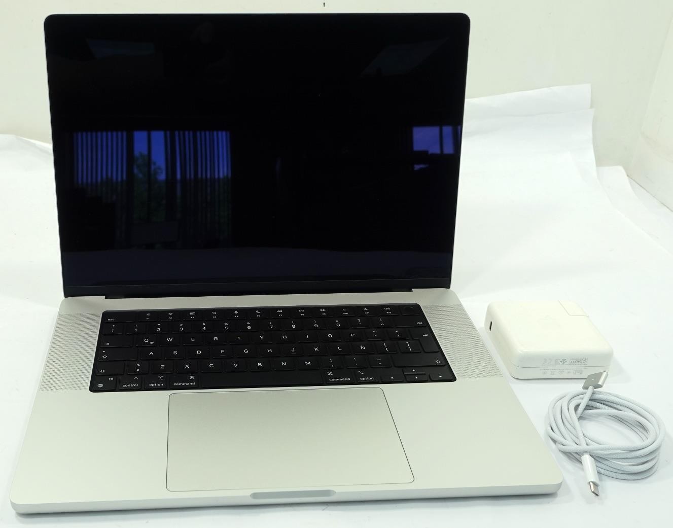 Apple MacBook Pro 2021 M1 Pro A2485 16″ XDR Retina 16GB 512GB Laptop Tahoe
