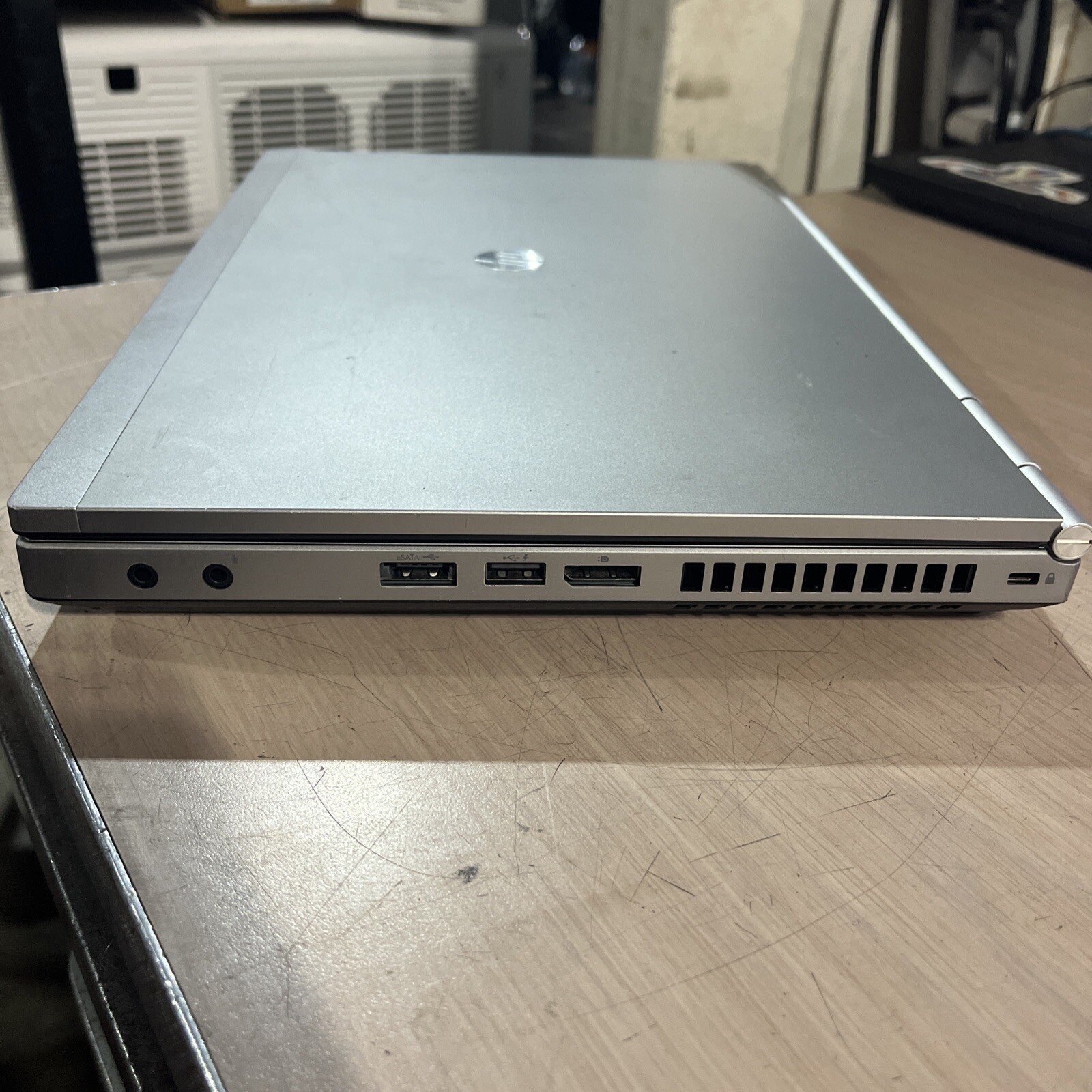 HP ELITEBOOK 8460P INTEL CORE I5-2410M 2.30GHZ 4GB RAM NO HD