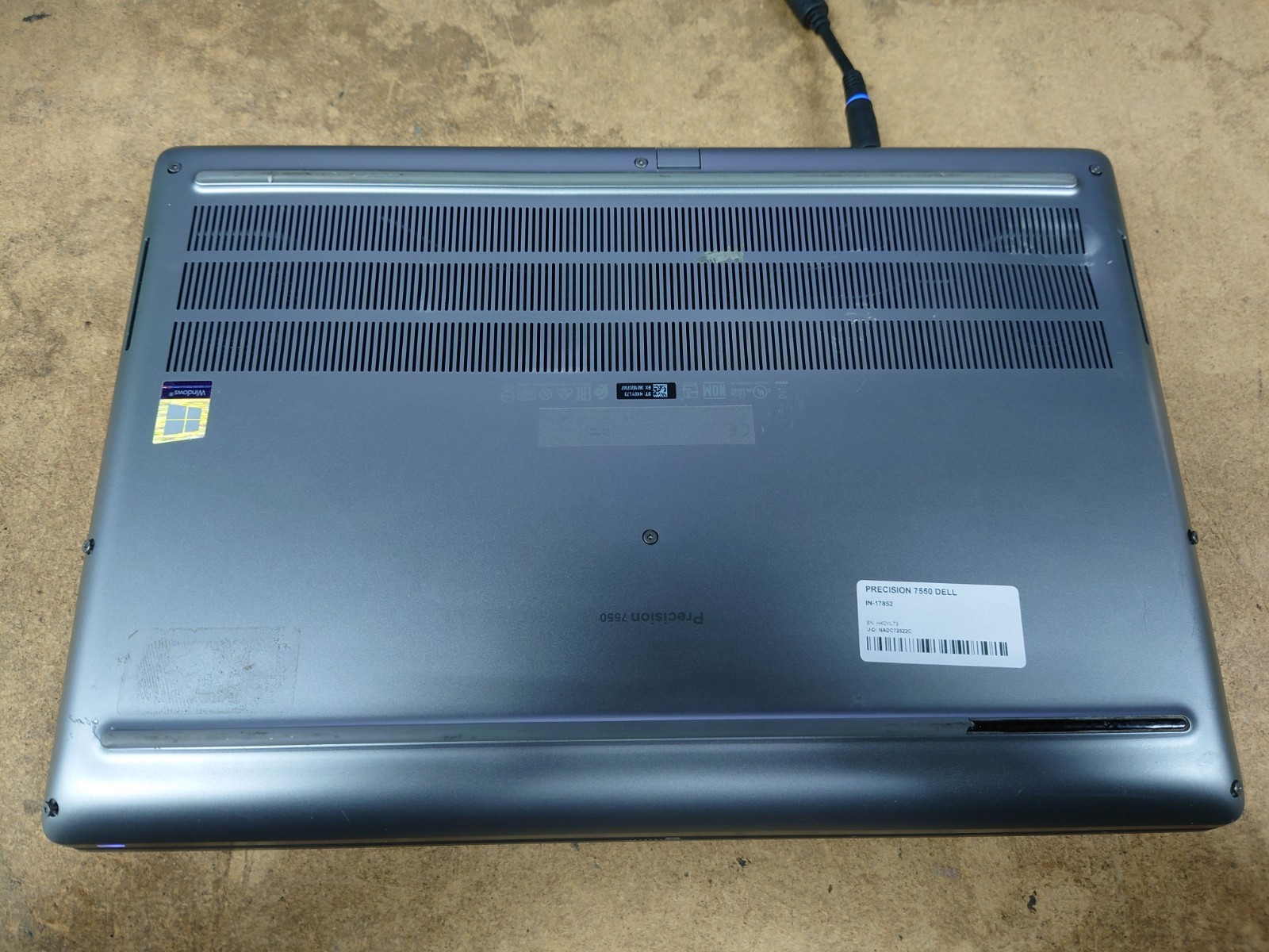 Dell Precision 7550 15.6″ FHD i7-10850H 8GB RAM 256GB SSD No OS
