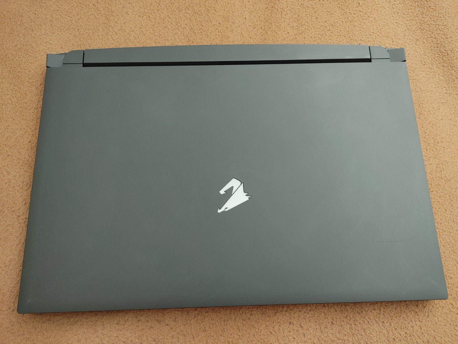 Gigabyte Aorus 15 p XD FHD 240hz, Intel i7 11800H 32GB 1TB 3070 rtx