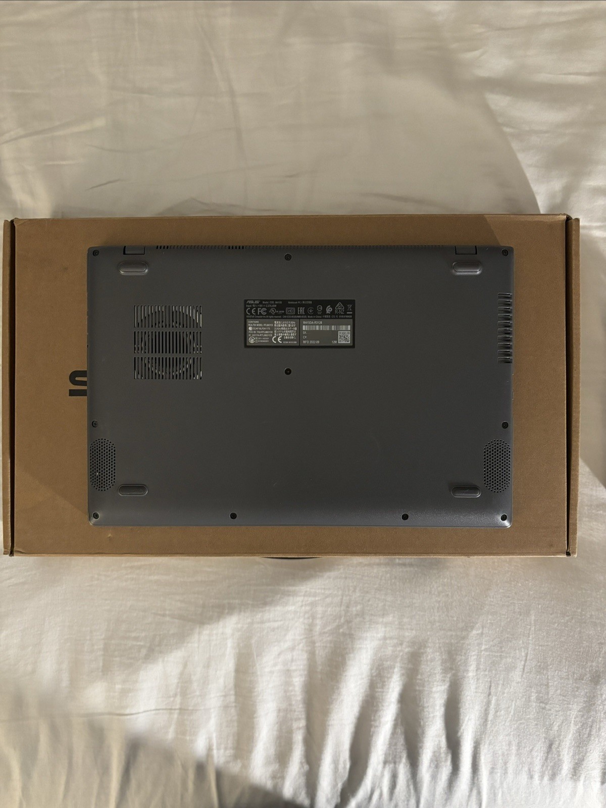 ASUS VivoBook 14″ Laptop Ryzen 3 8GB RAM 128GB SSD Windows 11 Gray M415D