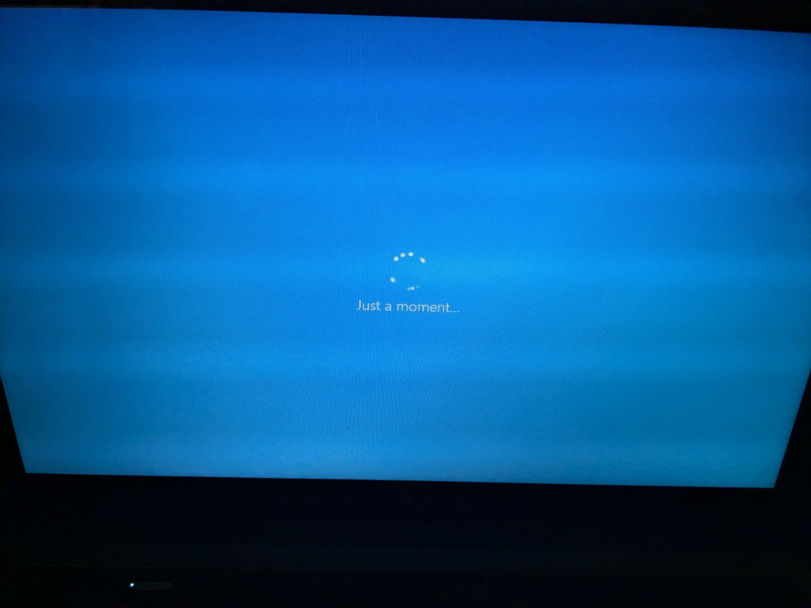 HP 2000 Notebook Laptop 15″ AMD E-450 1.65GHz 8GB RAM Win 7 Black