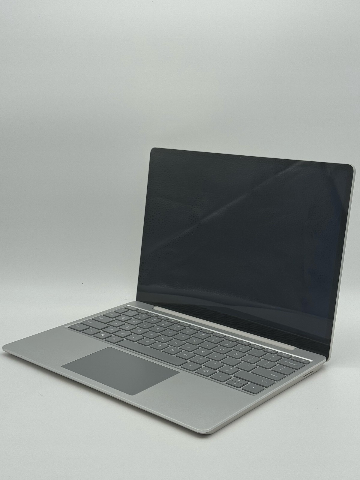 Microsoft Surface Laptop Go – 12.4″, i5-1035G1, 8GB, 128GB SSD – Platinum