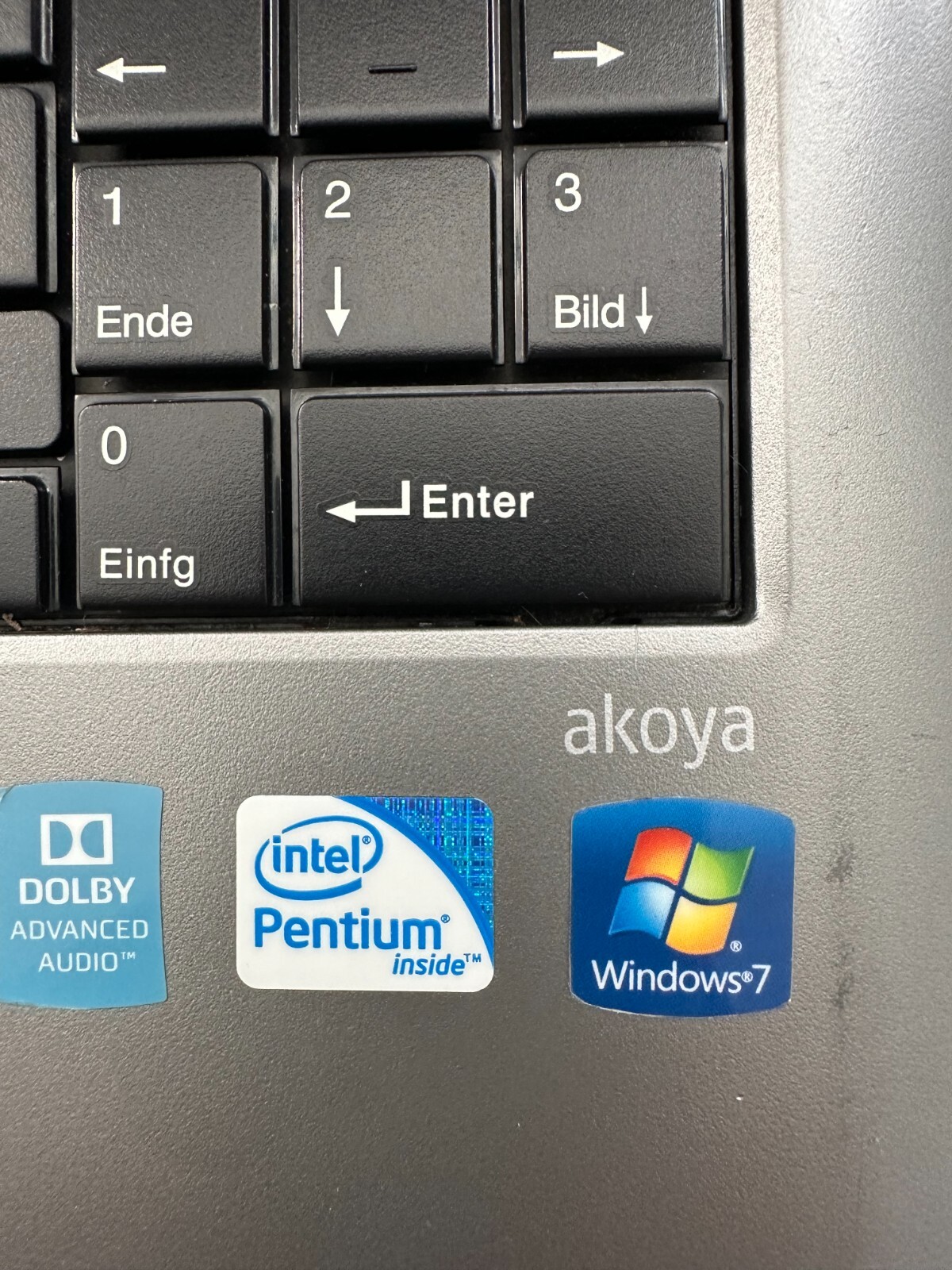 Laptop Medion Akoya E5218 MD98120 15.6 inch Intel T4400 500GB HDD 4GB RAM Win10