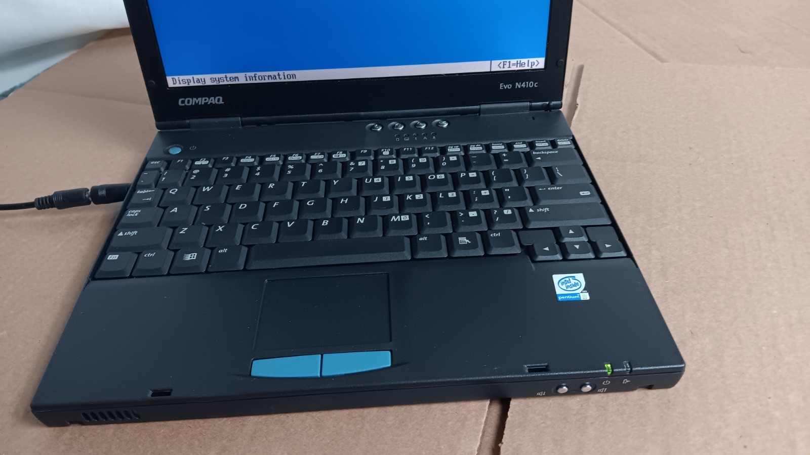 Vintage Compaq Evo N410c Retro Laptop Pentium III-M @ 1 GHz 12″ LCD Screen + AC