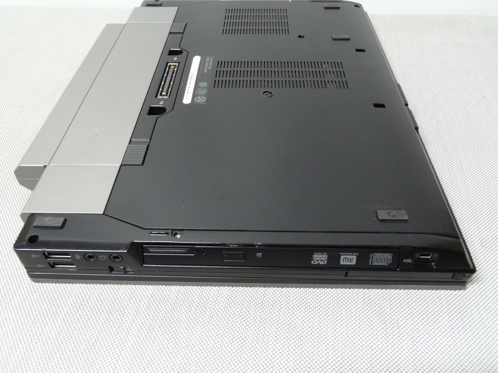 Dell Latitude E6410 Intel Core i5 M560 2.67GHz, 4GB RAM, 250GB HDD, No OS #148