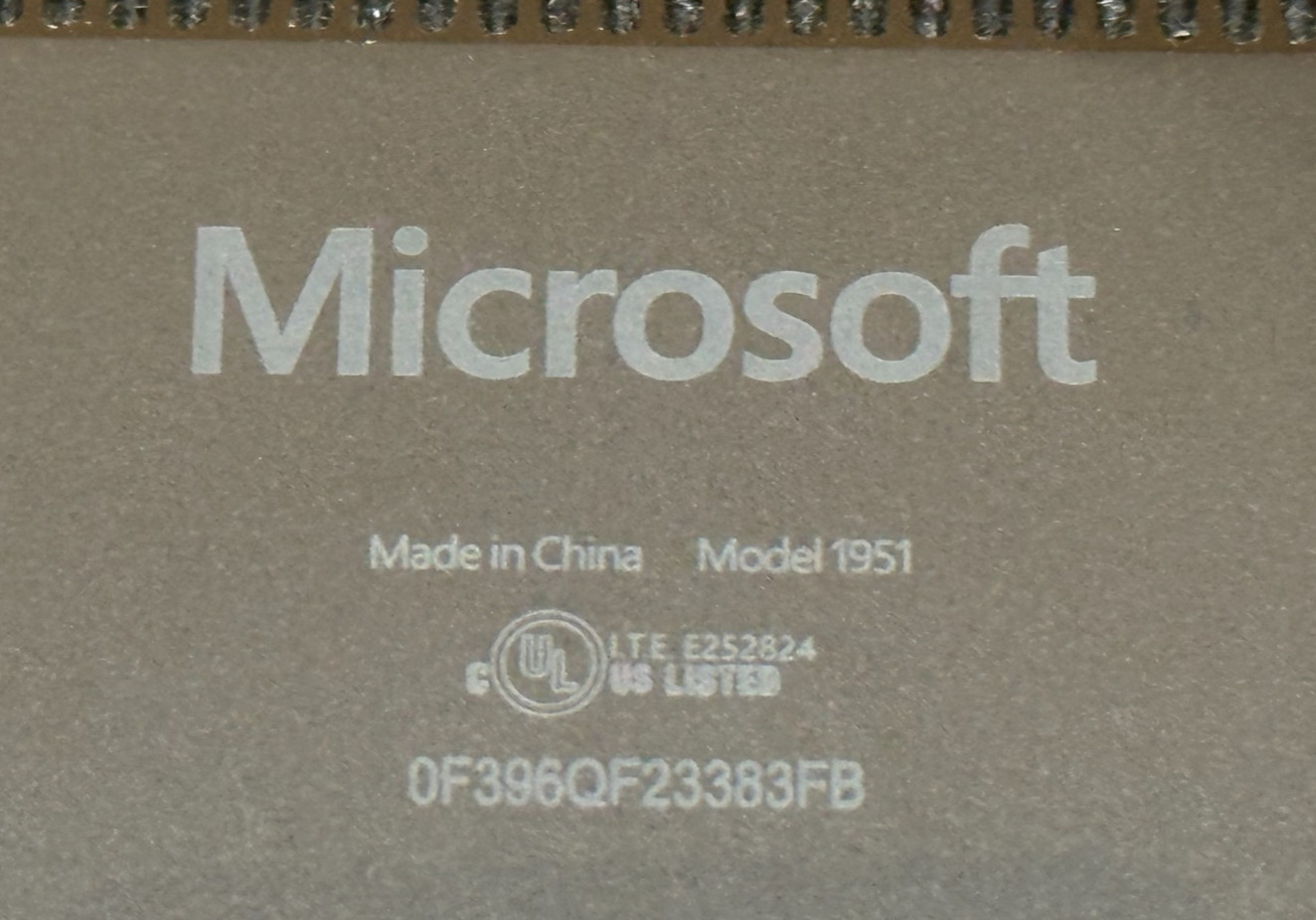 MICROSOFT SURFACE 5 LAPTOP CORE i7-1265u @ 2.70GHZ 32GB RAM 588 GB SSD (lp726)