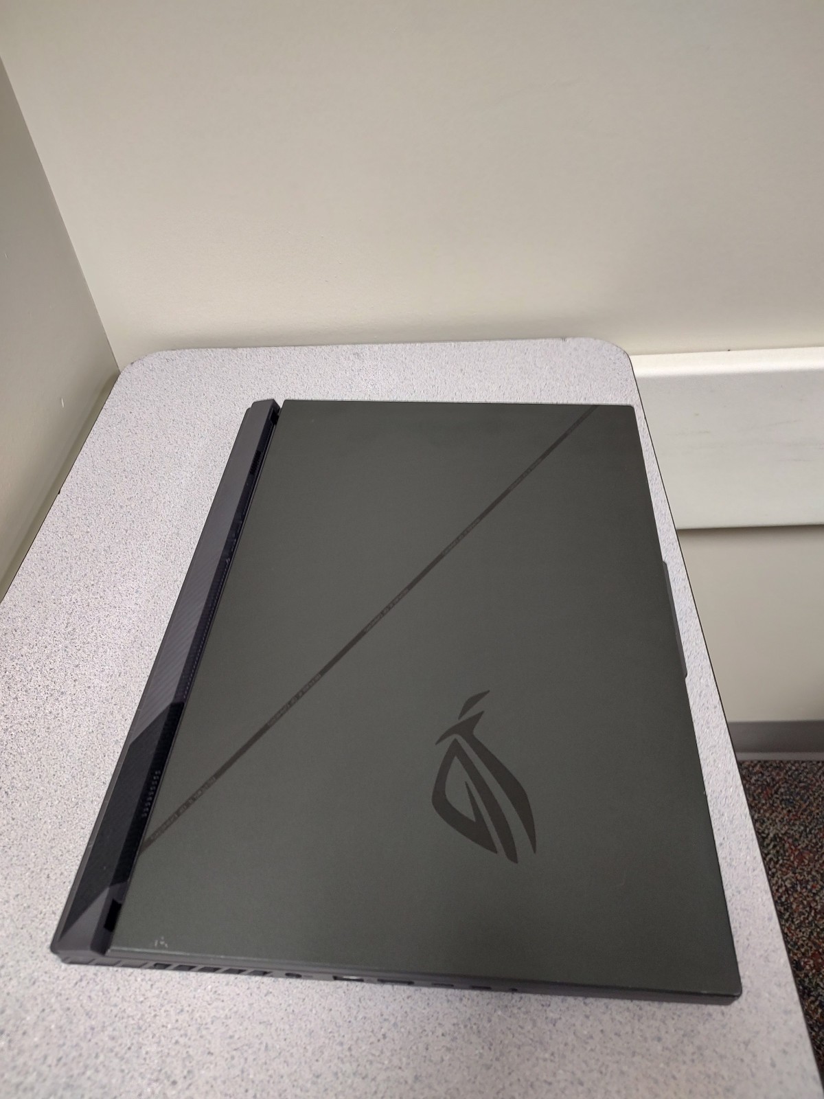 ASUS ROG Strix G814JVR-IS96 2024 18″ i9-14900HX 16GB 1TB NVME WIFI 7 upgrade