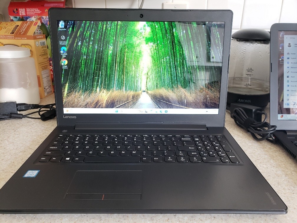 15.6″ LENOVO IDEAPAD 310-15IKB i5-7200U 2.50GHZ 512GB SSD 12GB RAM WIN 11 LAPTOP