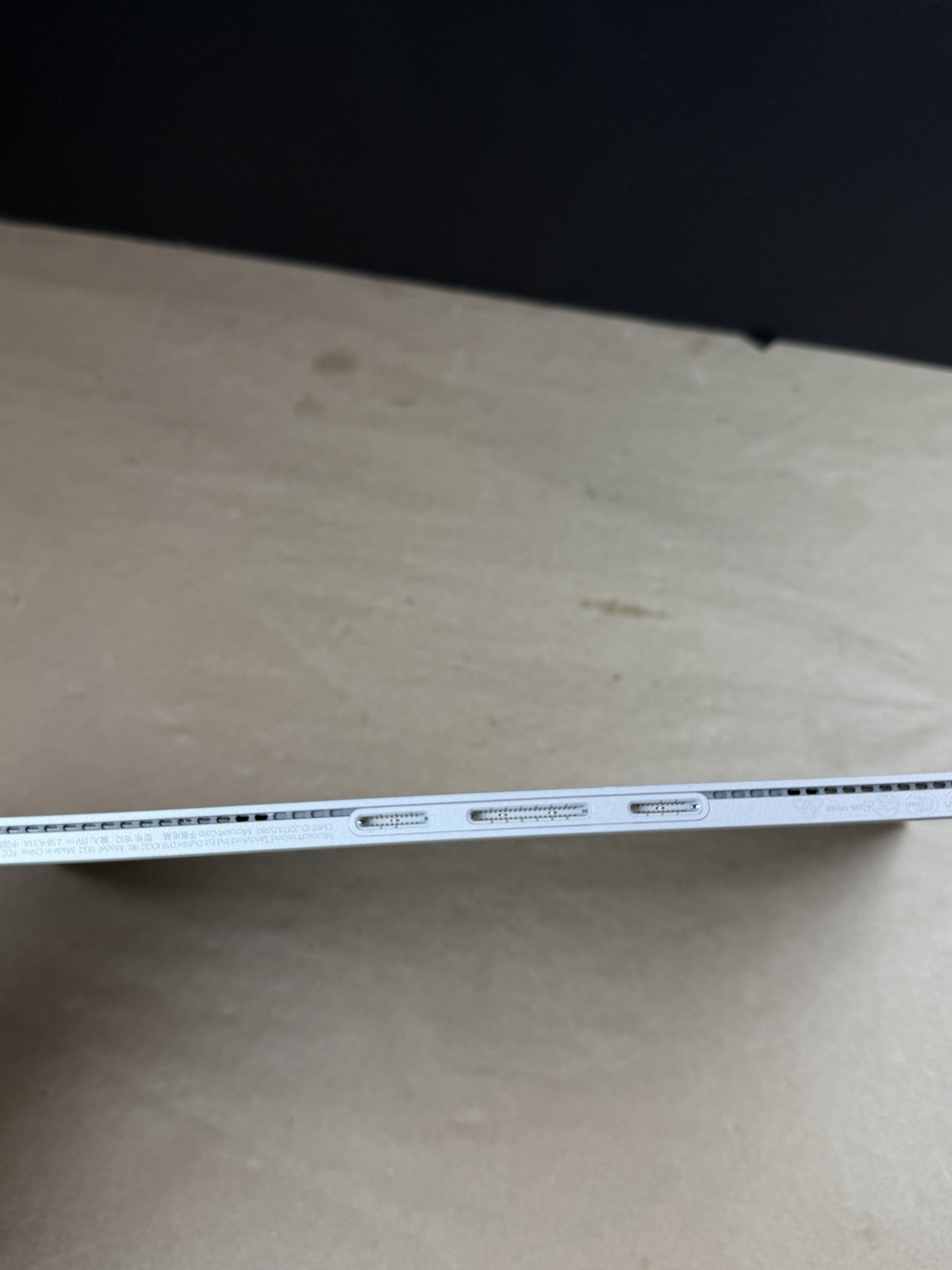 Microsoft Surface Book 2 1832 Monitor Only Works should beat the monitor