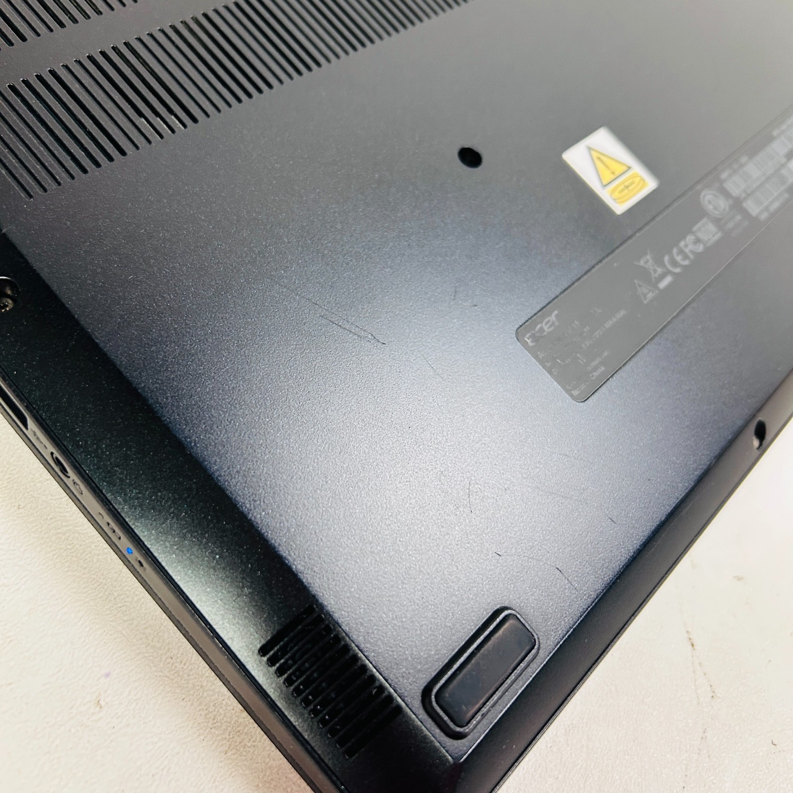READ Acer Nitro V 15 ANV15-51-532J 15.6 Gaming Notebook FHD i5-13420H 8/512 GB