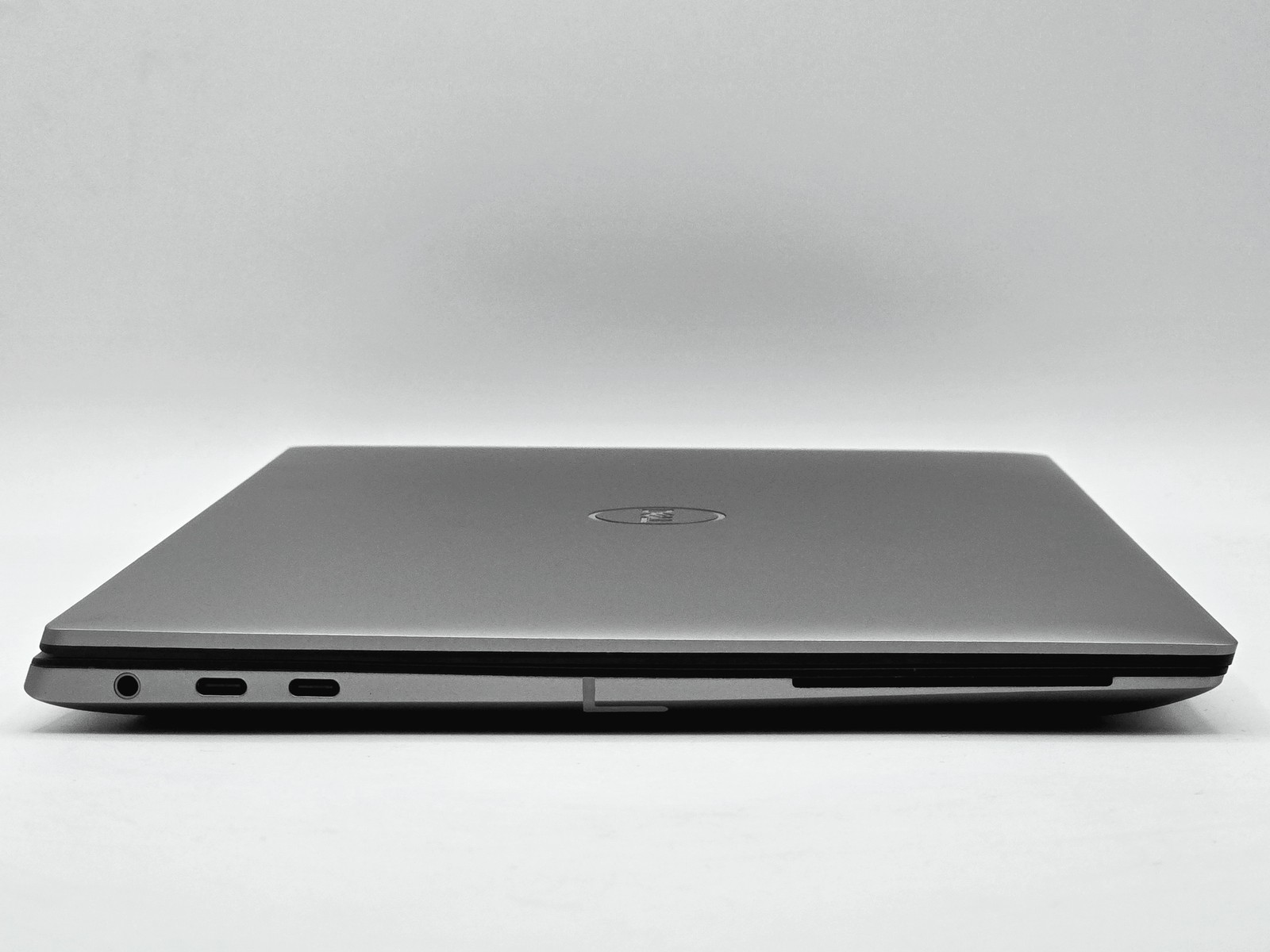 Dell Precision 5480 14″ Touch I7-13800H 1TB 32GB W11P RTX A1000 GPU Backlit FPR