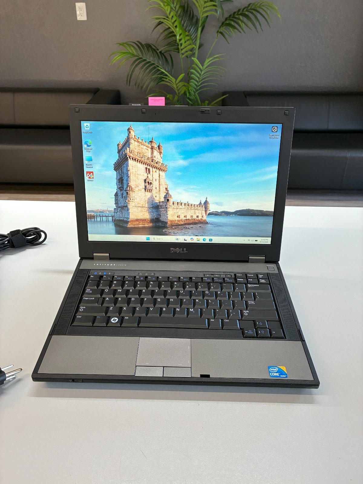 Dell Latitude E5410: 14″ / Core i5-M520 / RAM 8Gb / SSD 250Gb / Win 11