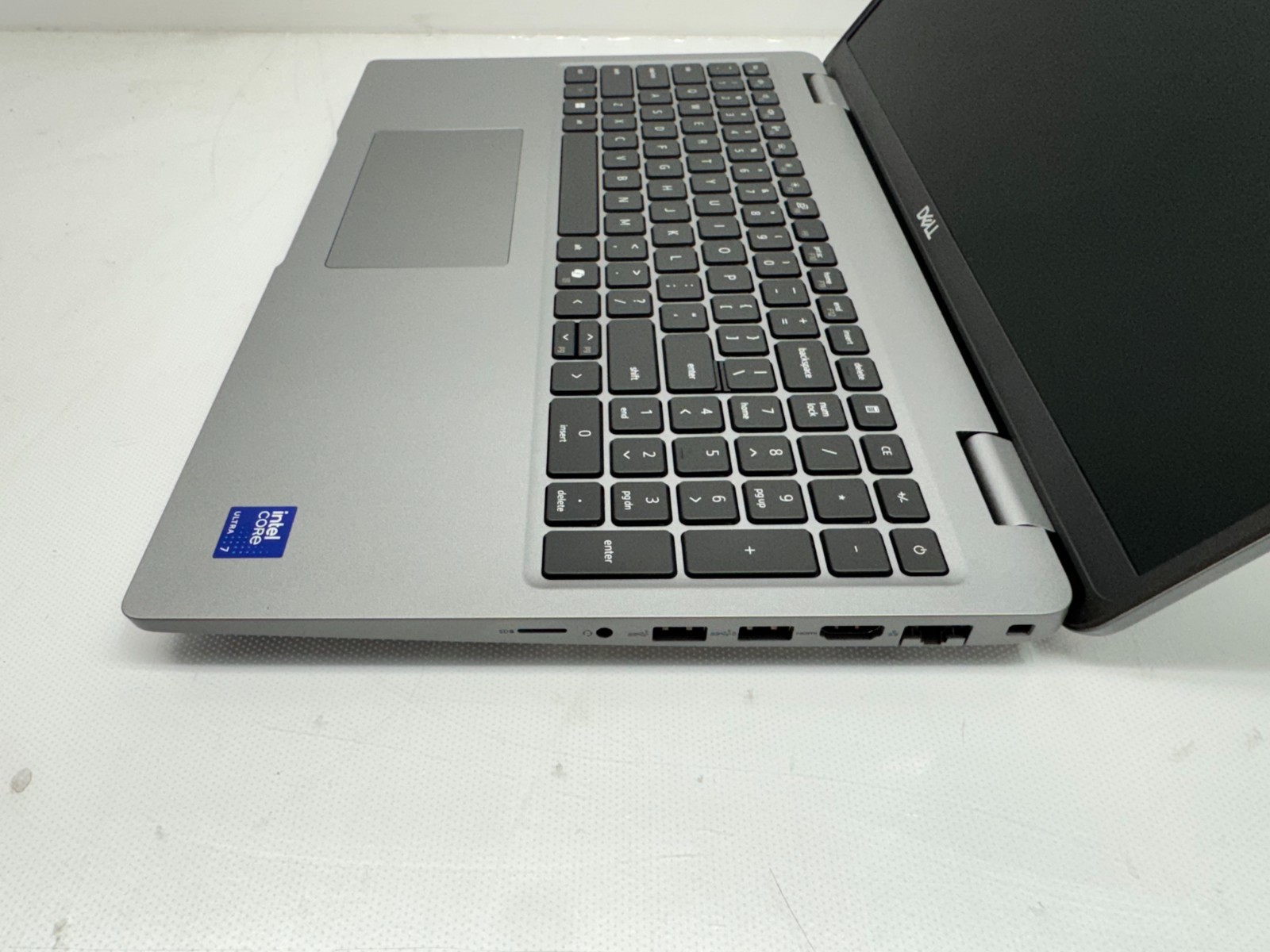 Dell Latitude 5550 Ultra 7 155U @1.70GHz 16GB RAM 256GB SSD – Missing Battery
